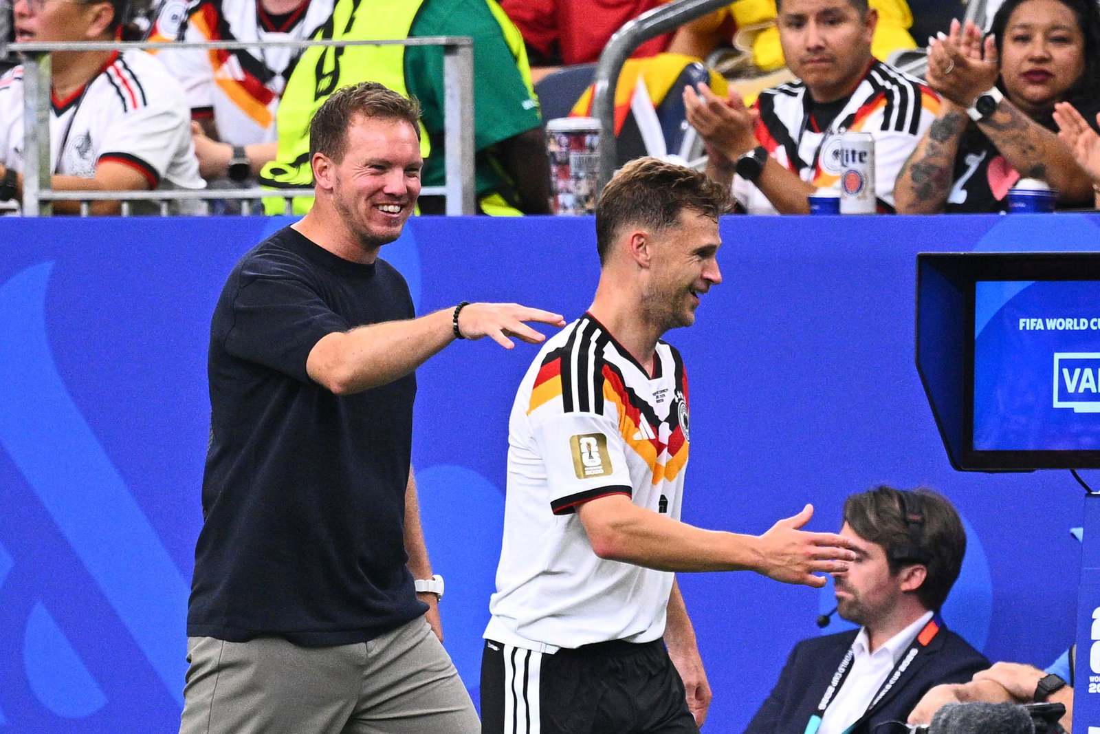 Nagelsmann und Kimmich pflegen einen engen Austauch zu den WM-Planungen. (Archivbild) 