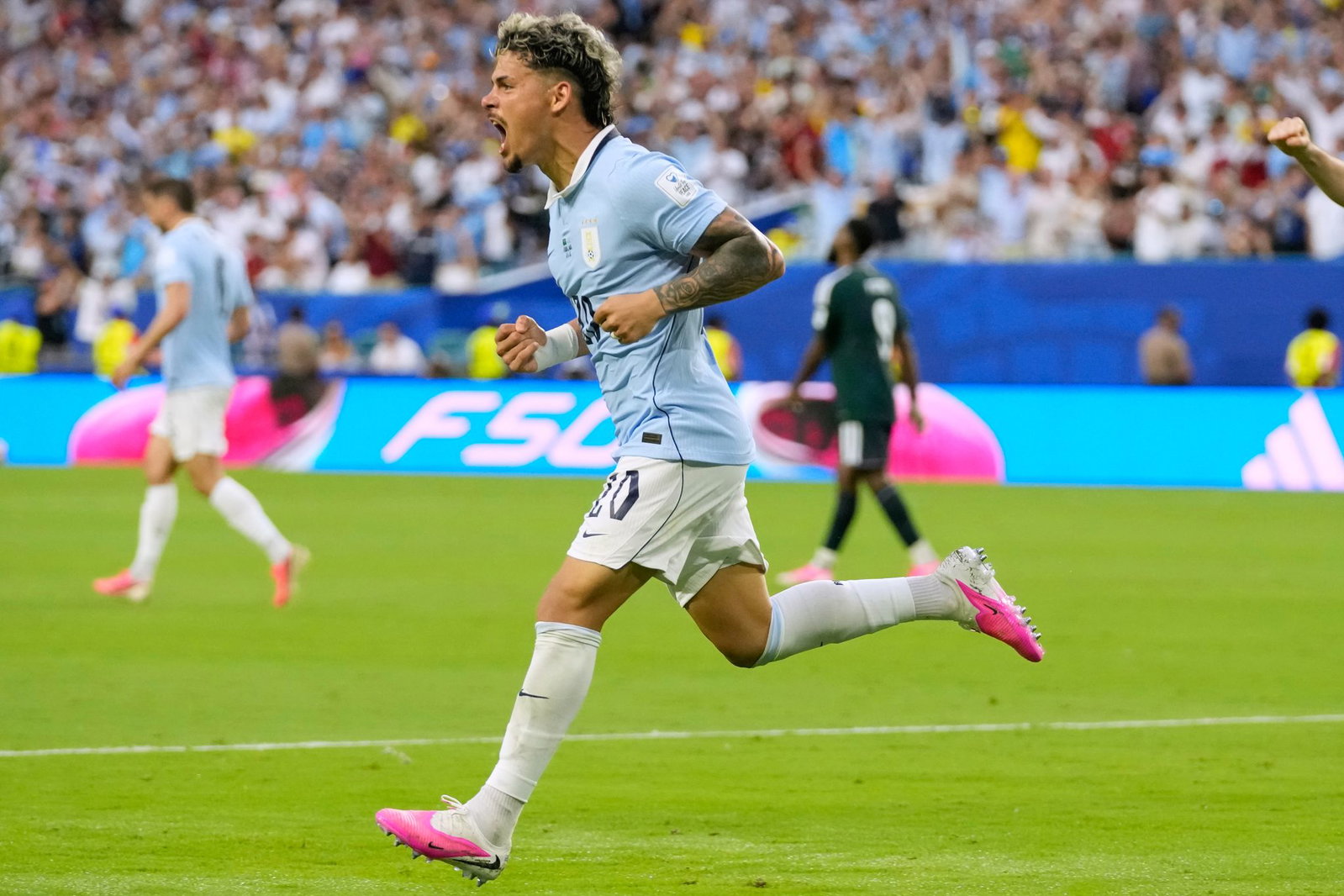 Maxi Araujo rettete Uruguay einen Punkt gegen Saudi-Arabien.