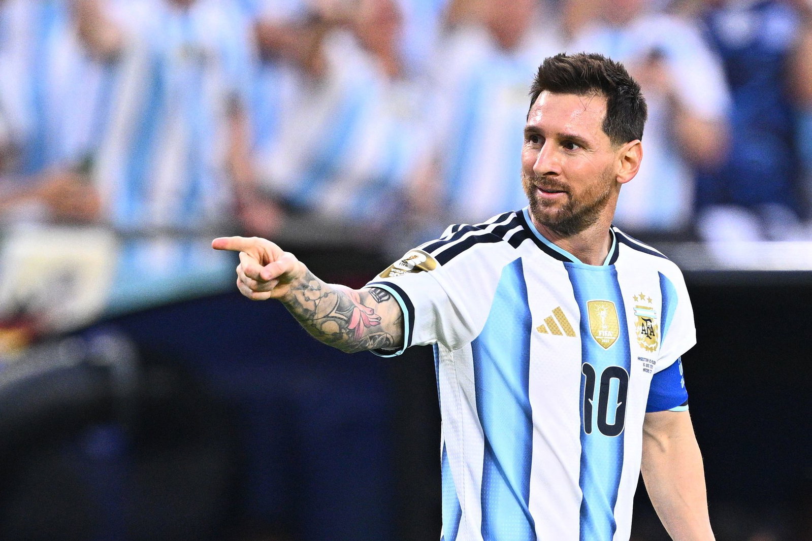 Lionel Messi trifft bei seiner sechsten WM gleich zum Auftakt.