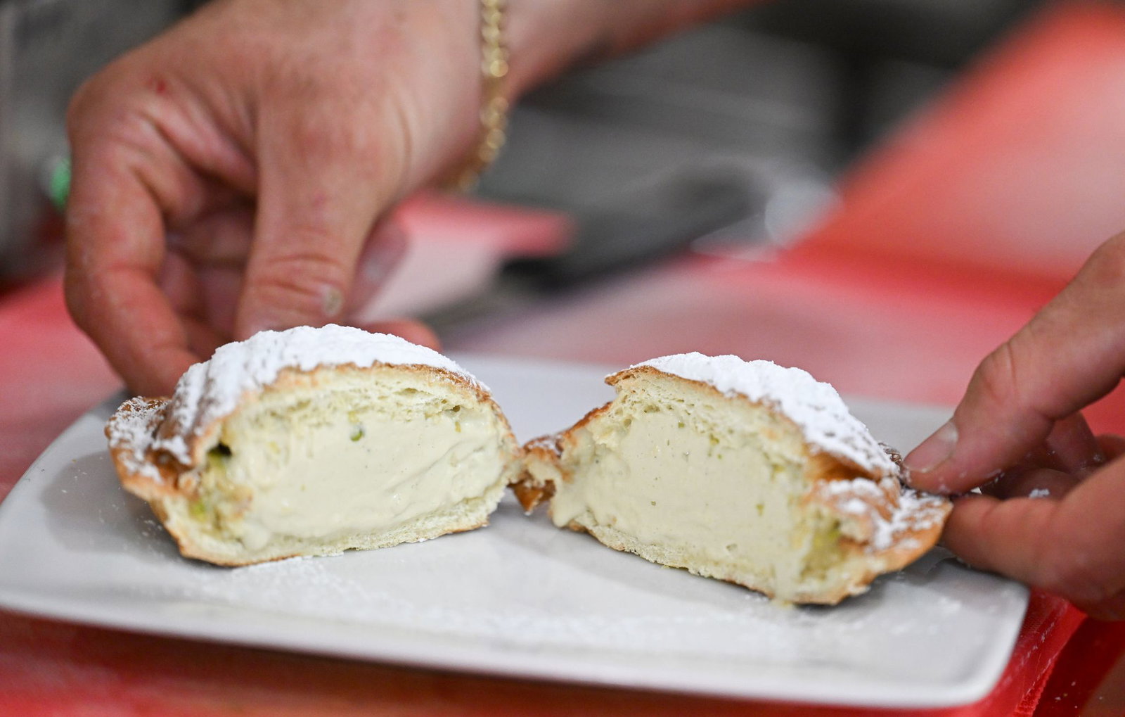 Brioche aus Italien sollen an Maultaschen erinnern.