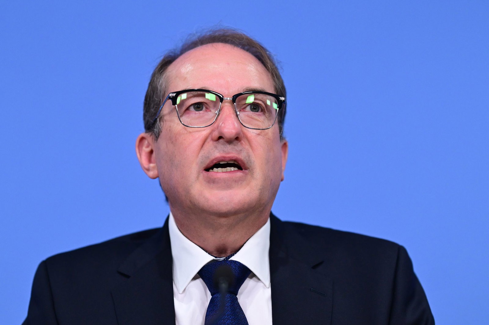 Innenminister Alexander Dobrindt will nach eigener Aussage Abschiebungen nach Afghanistan weiter vorantreiben. 