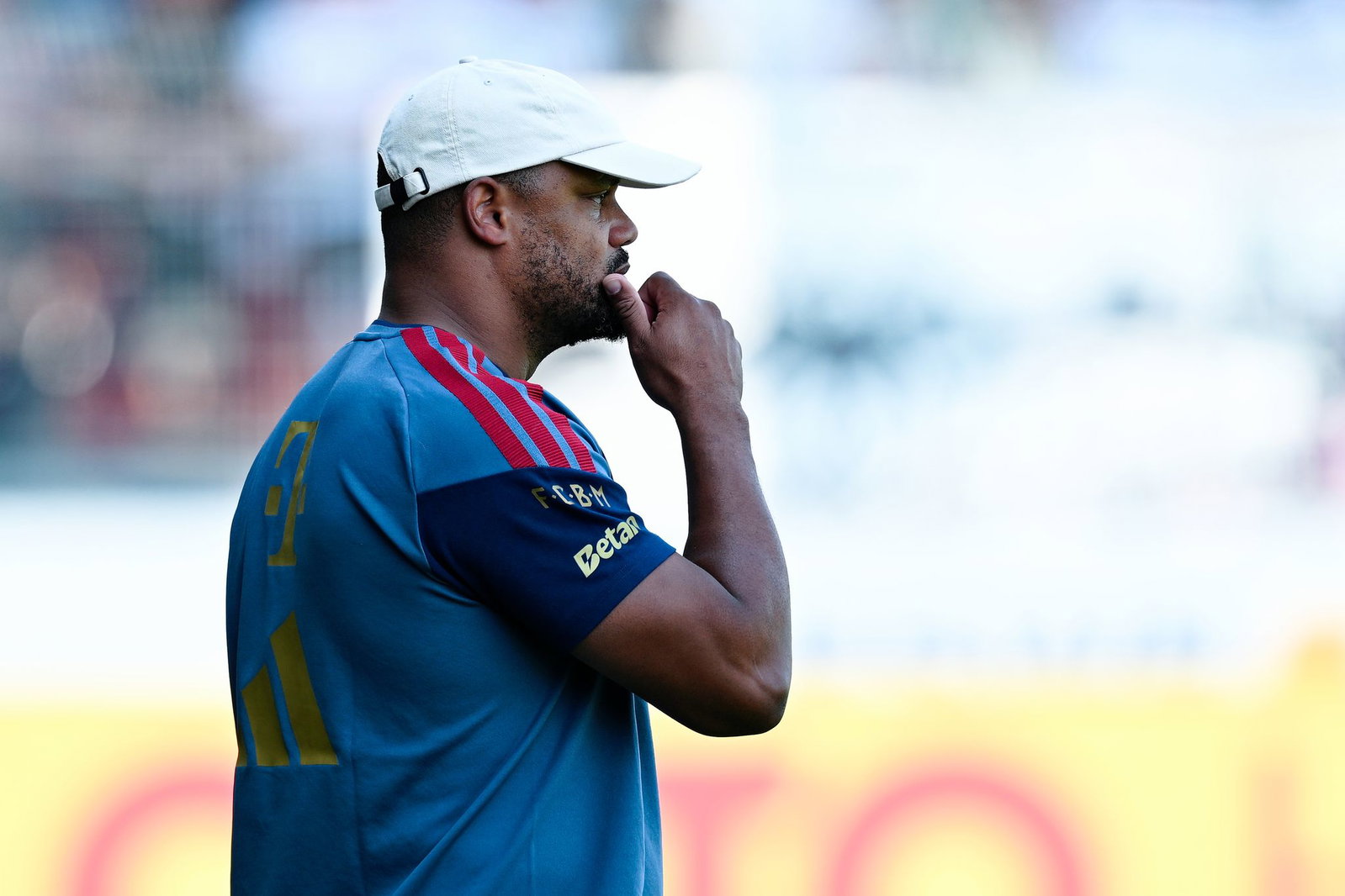 Schickte eine junge Mannschaft ins Spiel: FCB-Trainer Vincent Kompany