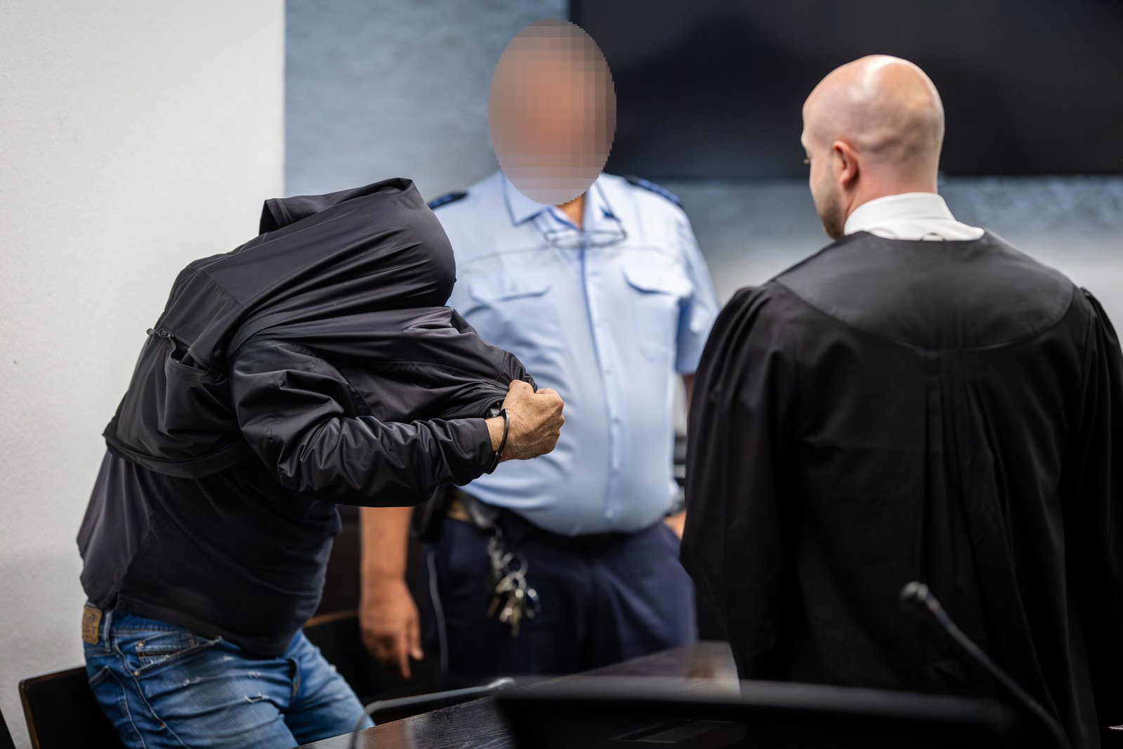 Opfer und Täter sollen sich vor der Tat im Drogenmilieu kennengelernt haben. (Archivbild)
