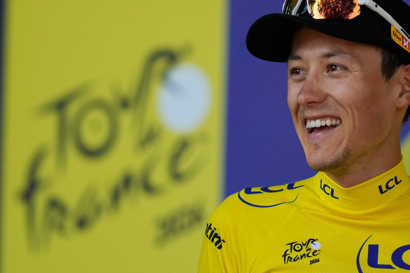Der Norweger fährt bei der Tour im Gelben Trikot.