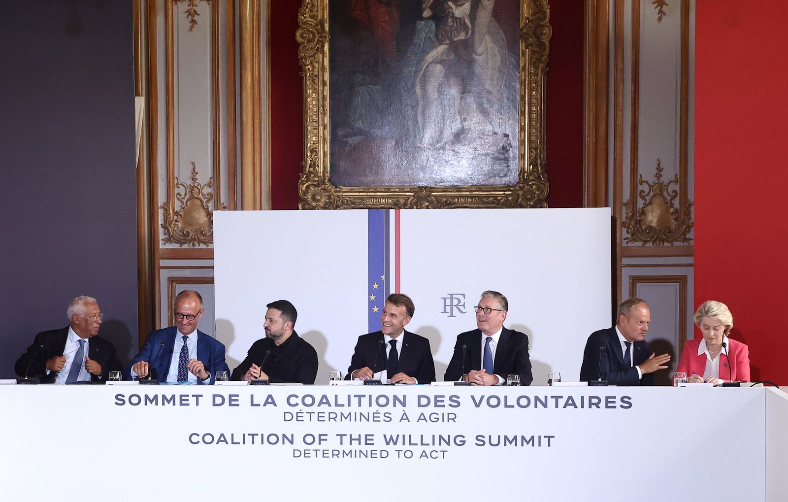 Starmer (3 v.r.) nahm in Paris an der Sitzung der sogenannten «Koalition der Willigen» teil.