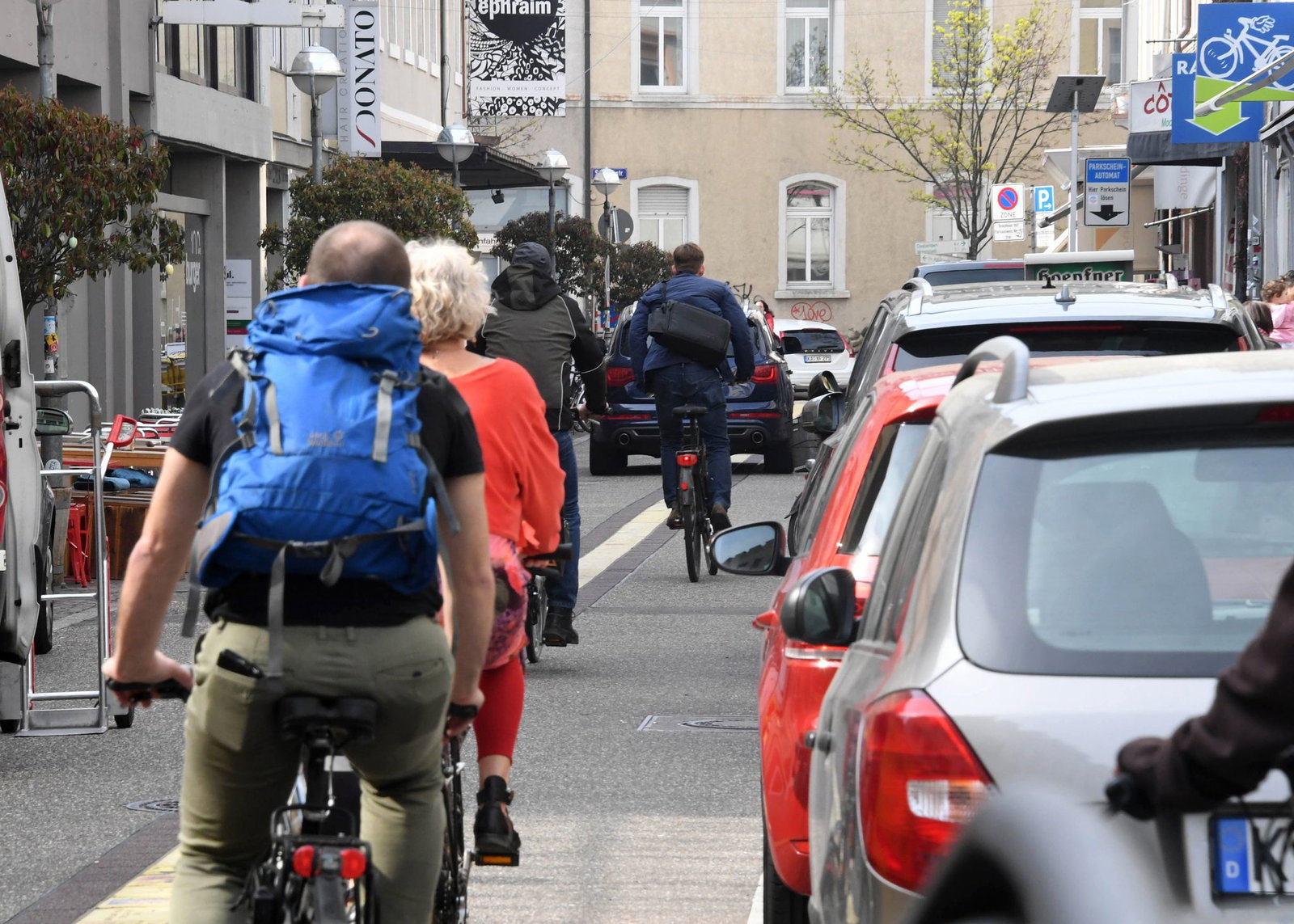 Verkehr und Gebäude haben Einfluss auf die Feinstaubbelastung in der Luft. (Archivbild)