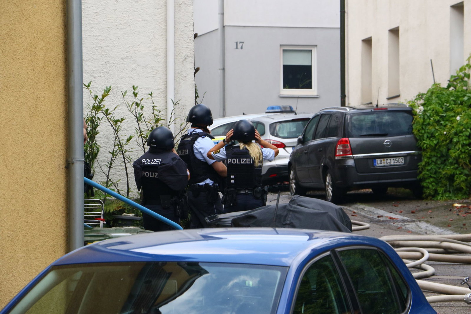 Die Polizei war mit zahlreichen Kräften am Ort. 