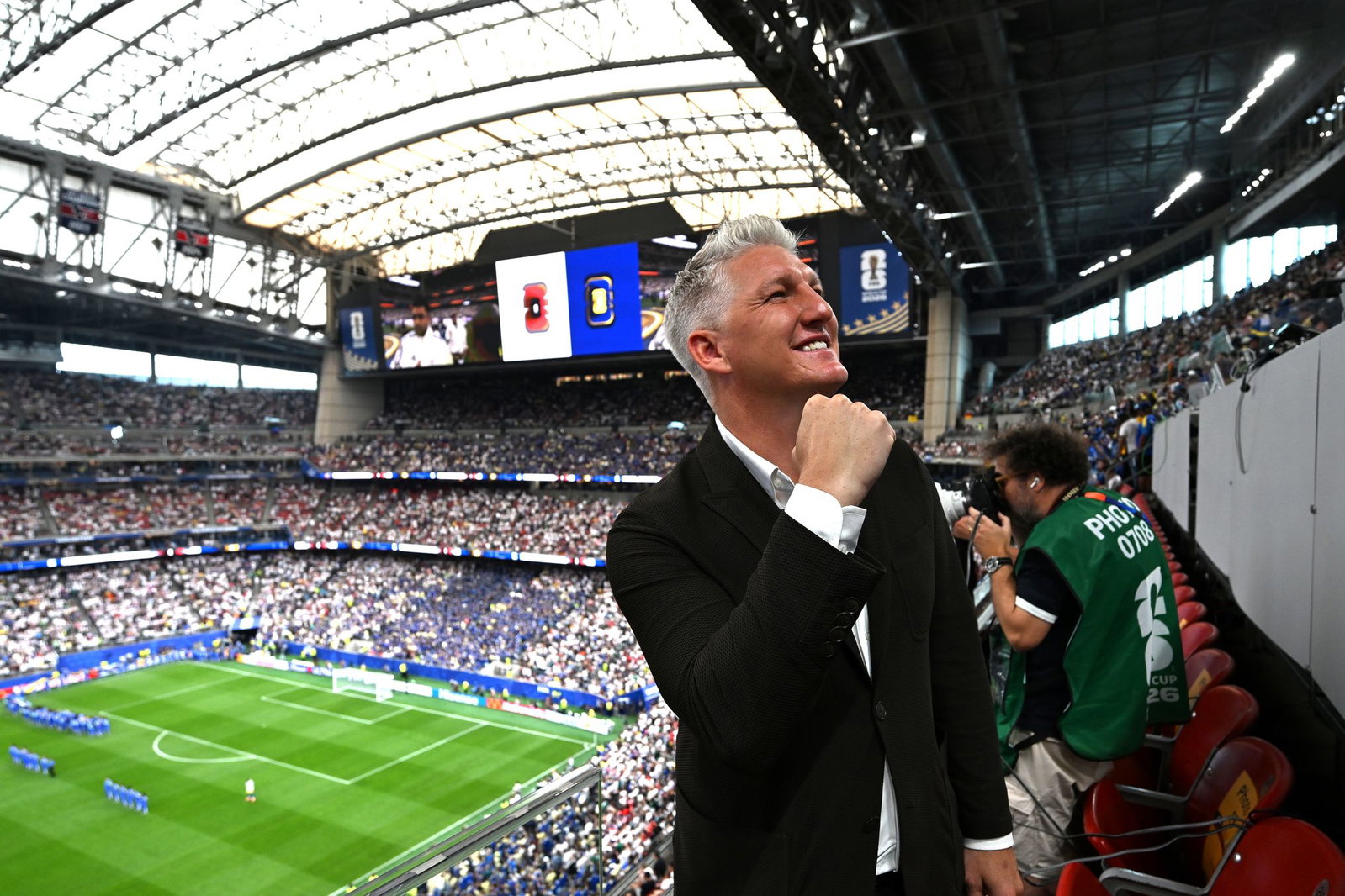 Der Ex-Weltmeister äußert sich auch kritisch zu den Verhandlungen mit Klopp. (Archivbild) 