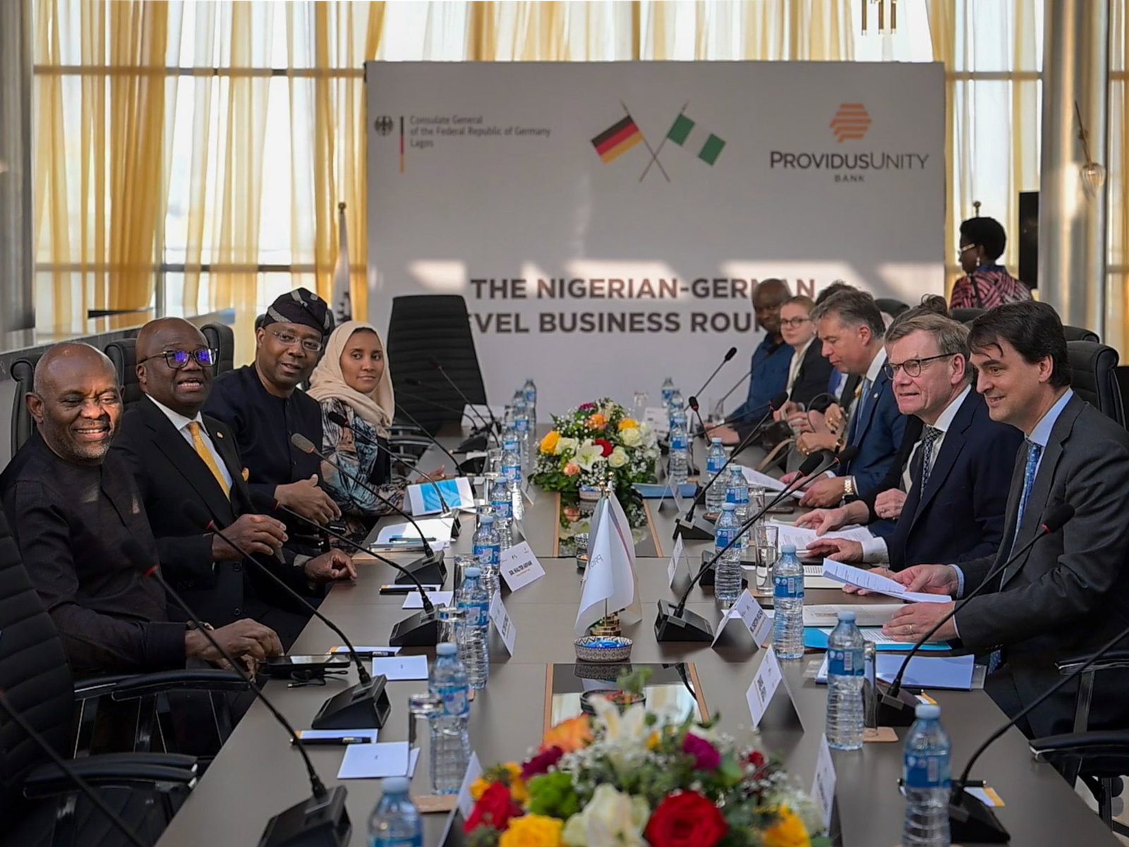 Außenminister Johann Wadephul (CDU) trifft sich in der nigerianischen Wirtschaftsmetropole Lagos mit Vertretern der dortigen Wirtschaft.