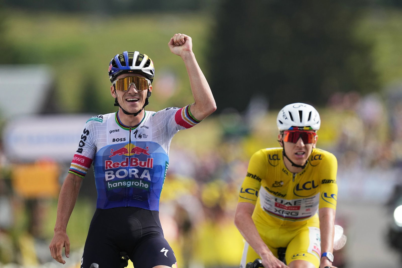 Remco Evenepoel und Tadej Pogacar beschweren sich über die nächtlichen Dopingkontrollen..