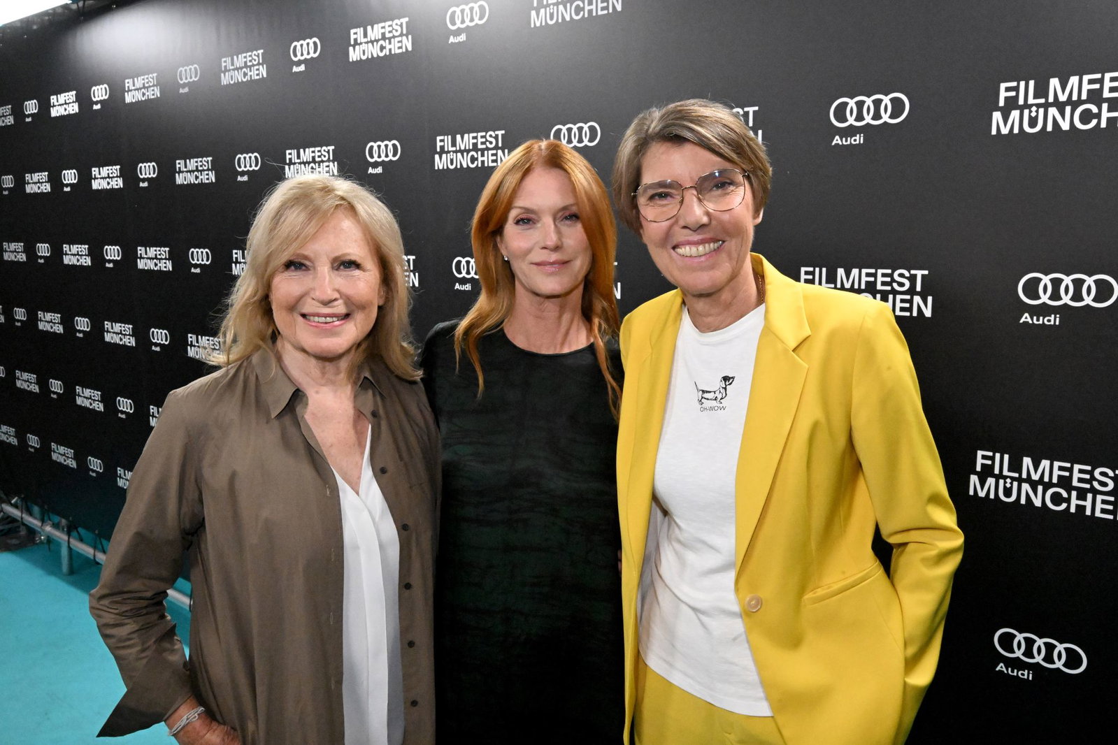 Maren Kroymann, Esther Schweins und Bettina Böttinger (von links nach rechts): Sie erinnern sich daran, wie es war, in einer männerdominierten Branche für die Sichtbarkeit von Frauen zu kämpfen und für weiblichen Humor.