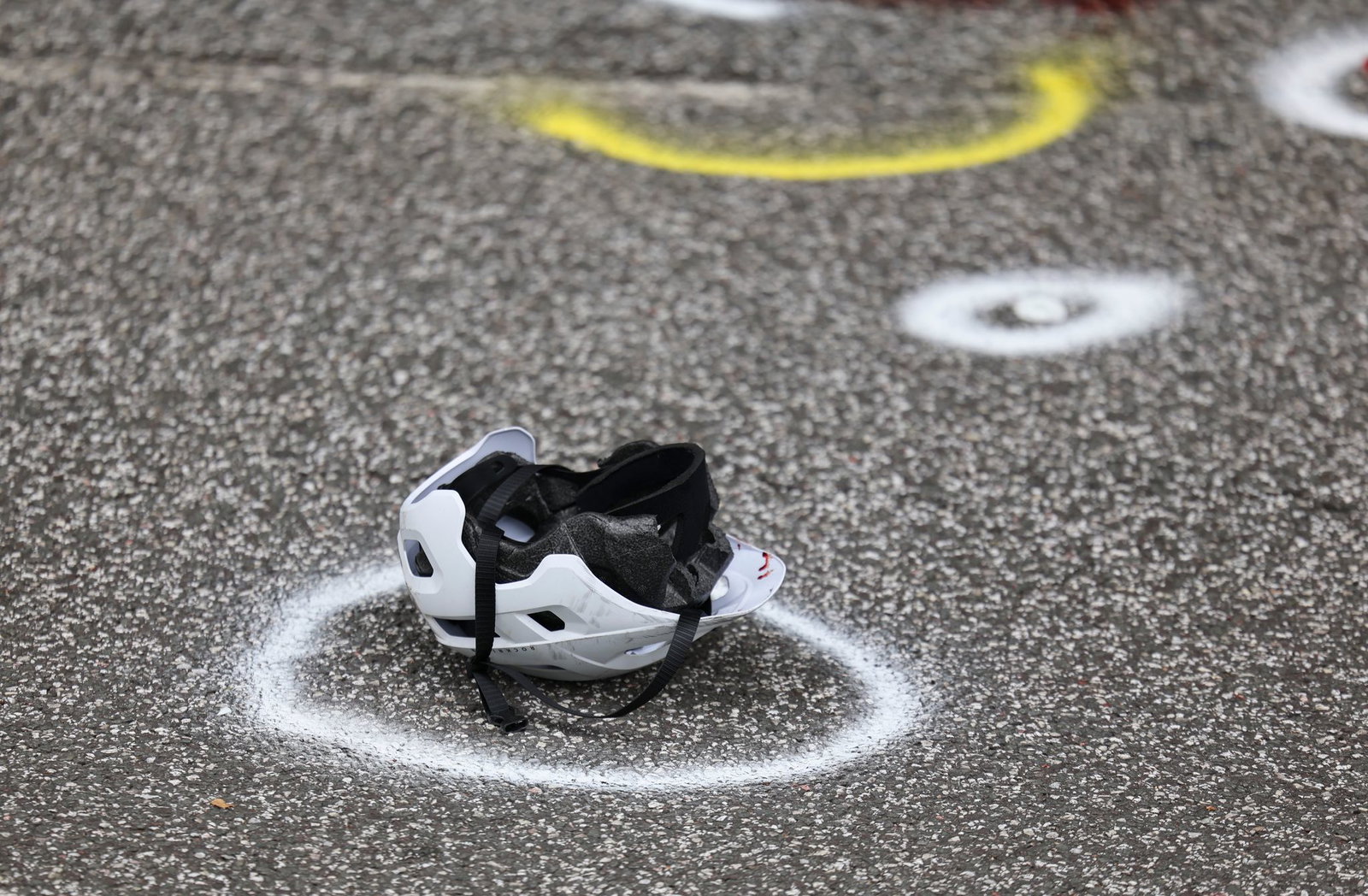 Für den Radfahrer kam jede Hilfe zu spät. (Symbolbild)