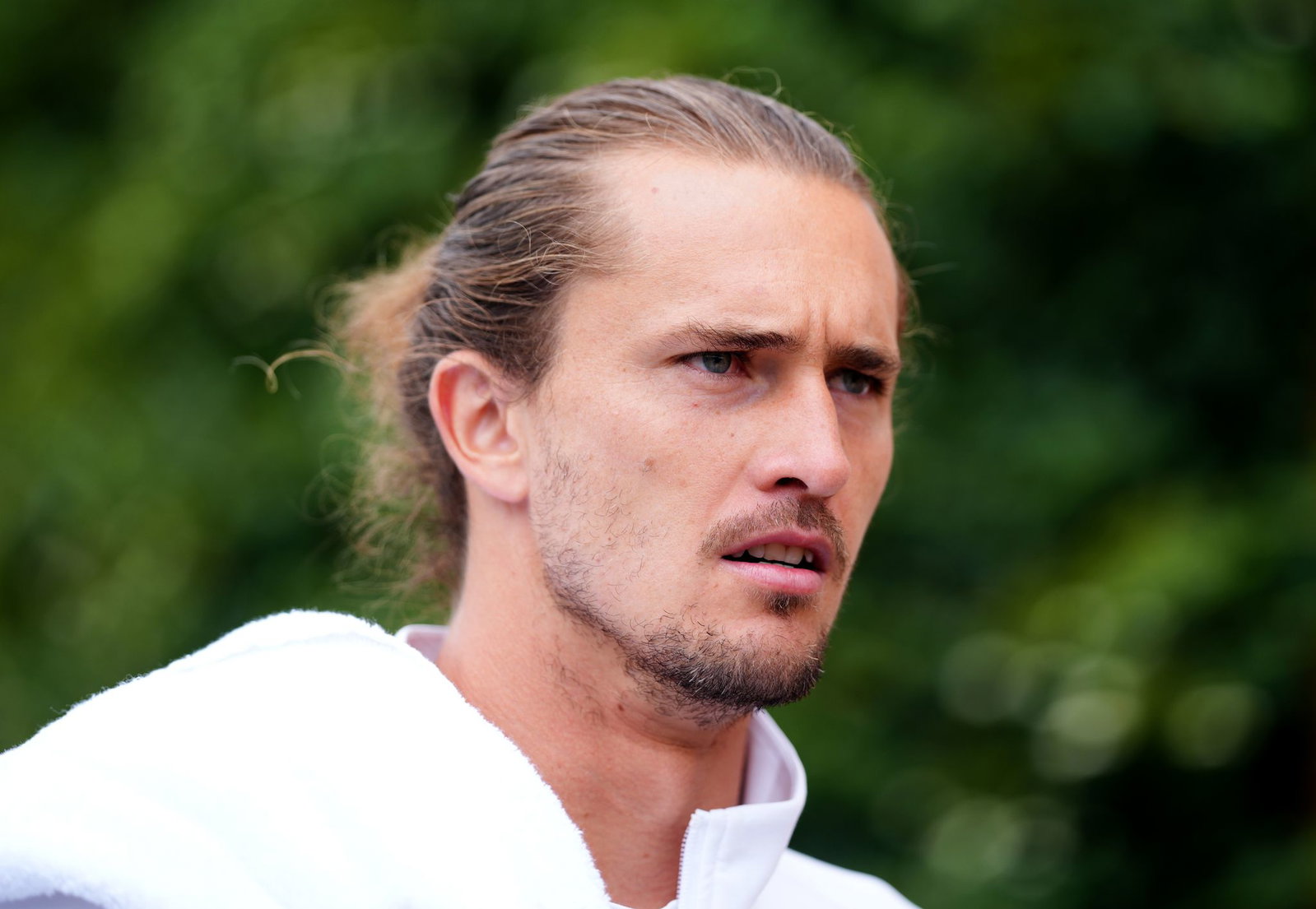 Alexander Zverev spielt um den Einzug ins Wimbledon-Endspiel.