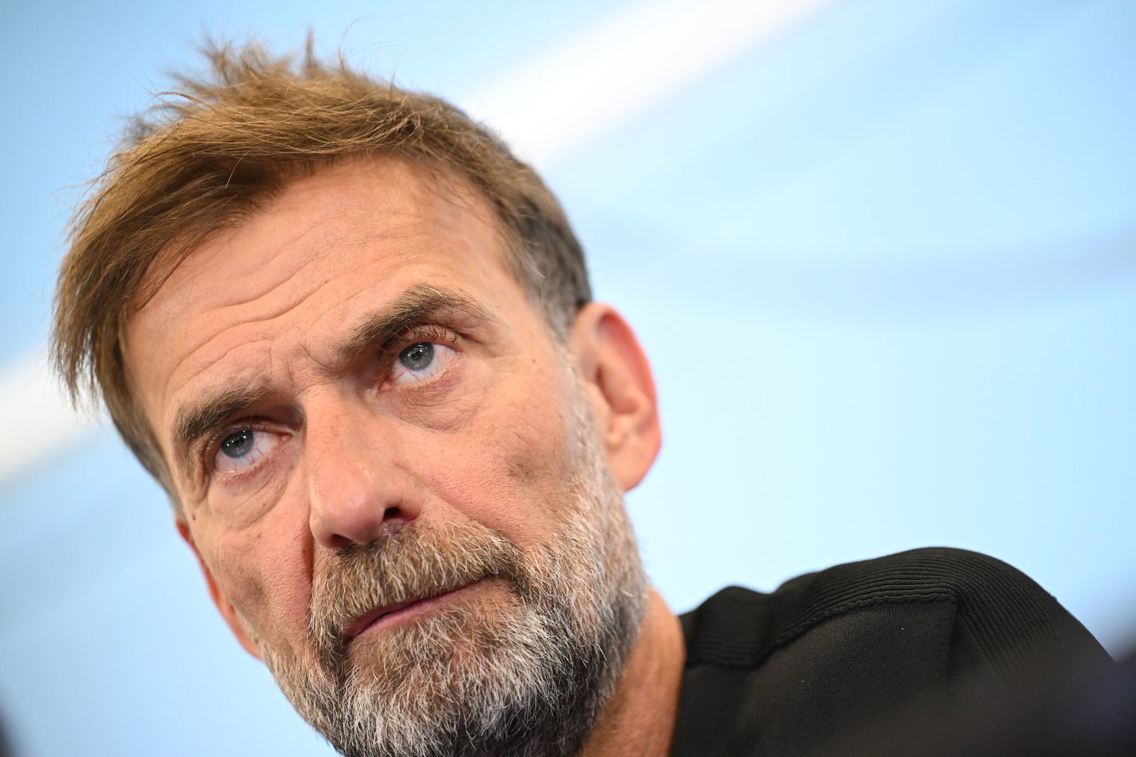Bundestrainer Jürgen Klopp hat sich für die Absage seines geplanten Auftritts beim Internationalen Trainerkongress entschuldigt.