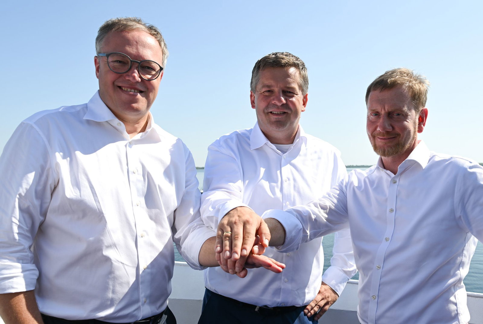 Wollen mit einer Stimme sprechen: Die drei ostdeutschen Ministerpräsidenten (Mario Voigt (Thüringen), Sven Schulze (Sachsen-Anhalt) und (Michael Kretschmer, Thüringen, alle CDU) sind gegen eine Abschaffung der Rente nach 45 Beitragsjahren.