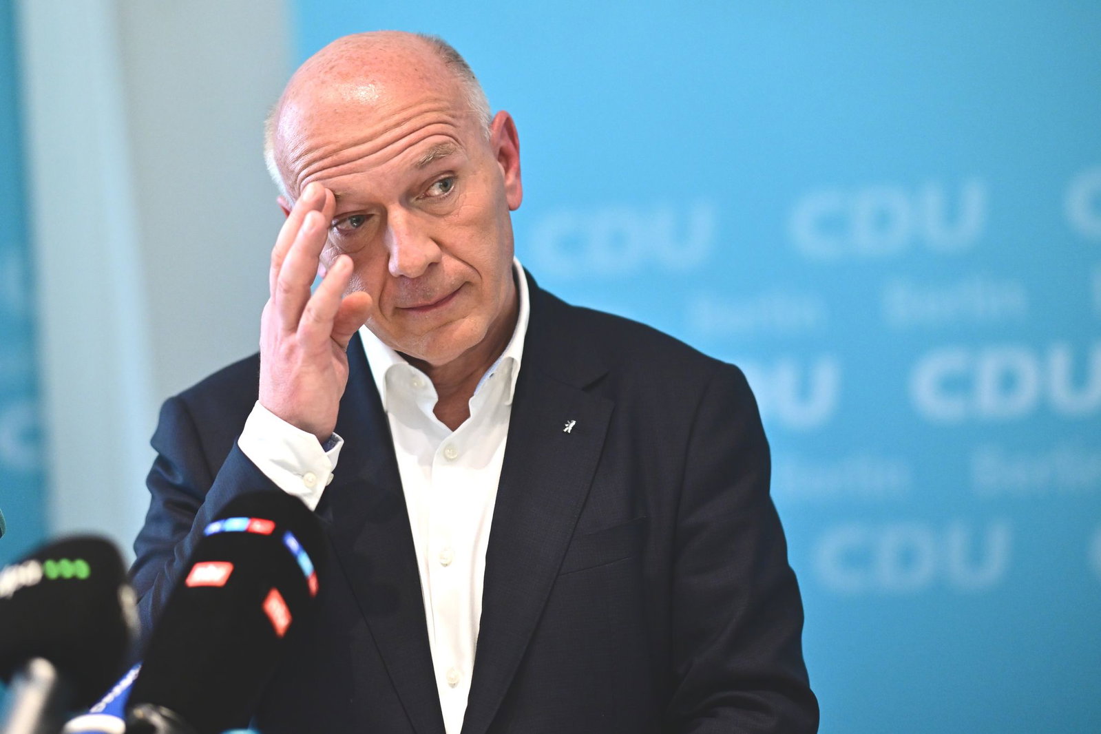 Berlins Regierender Bürgermeister Kai Wegner (CDU) spricht bei einem Pressetermin der CDU-Berlin. 