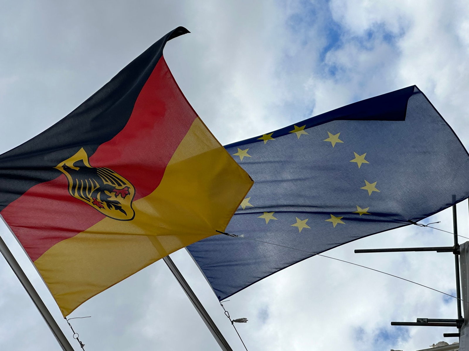 Insgesamt gibt die EU-Kommission Deutschland ein gutes Zeugnis bei der Achtung der Rechtsstaatlichkeit. (Symbolbild) 