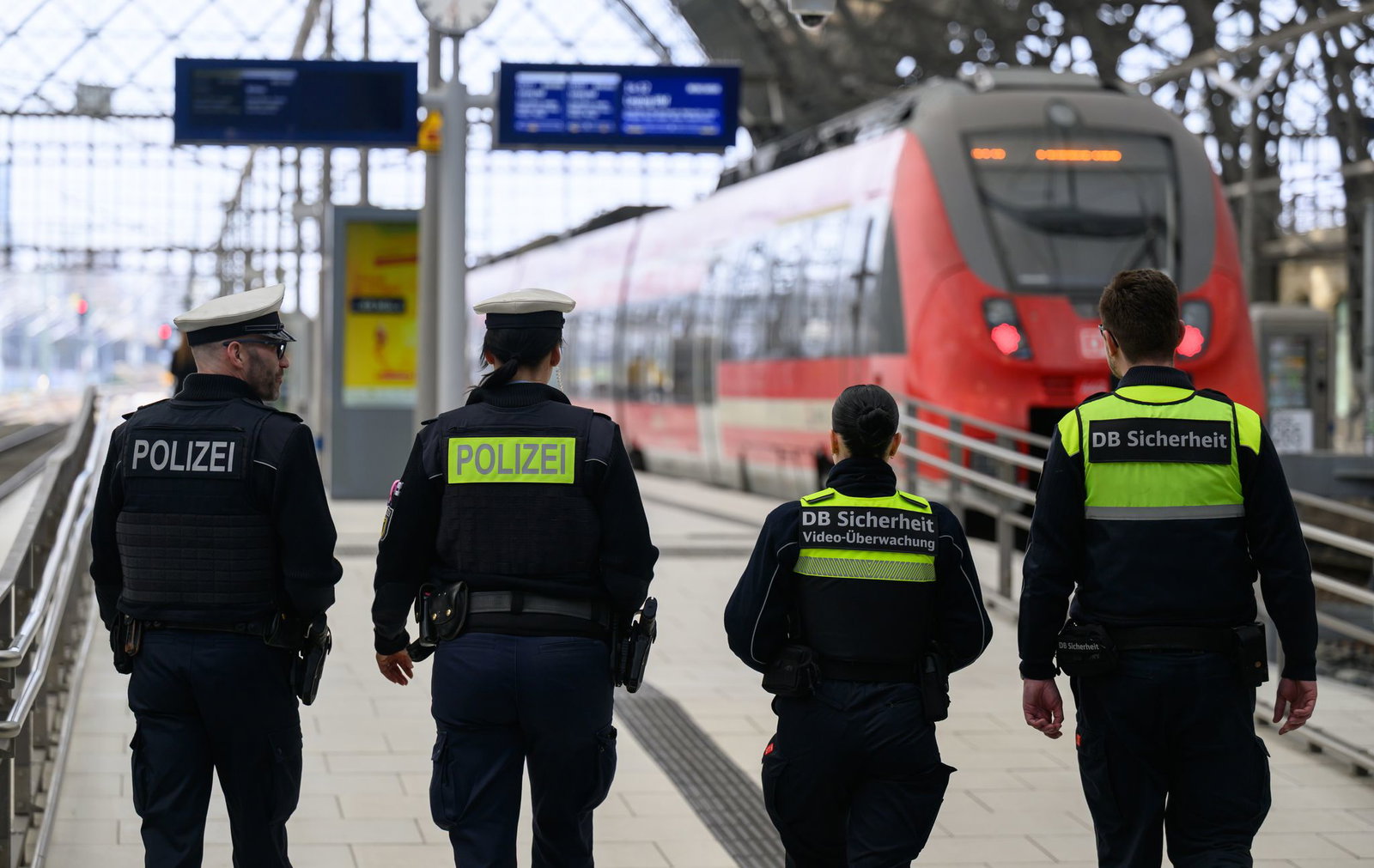 Die Bundespolizei hat im vergangenen Jahr mehr Gewaltdelikte an Bahnhöfen und anderen Orten, wo sie für die Sicherheit zuständig ist, festgestellt. (Archivbild)
