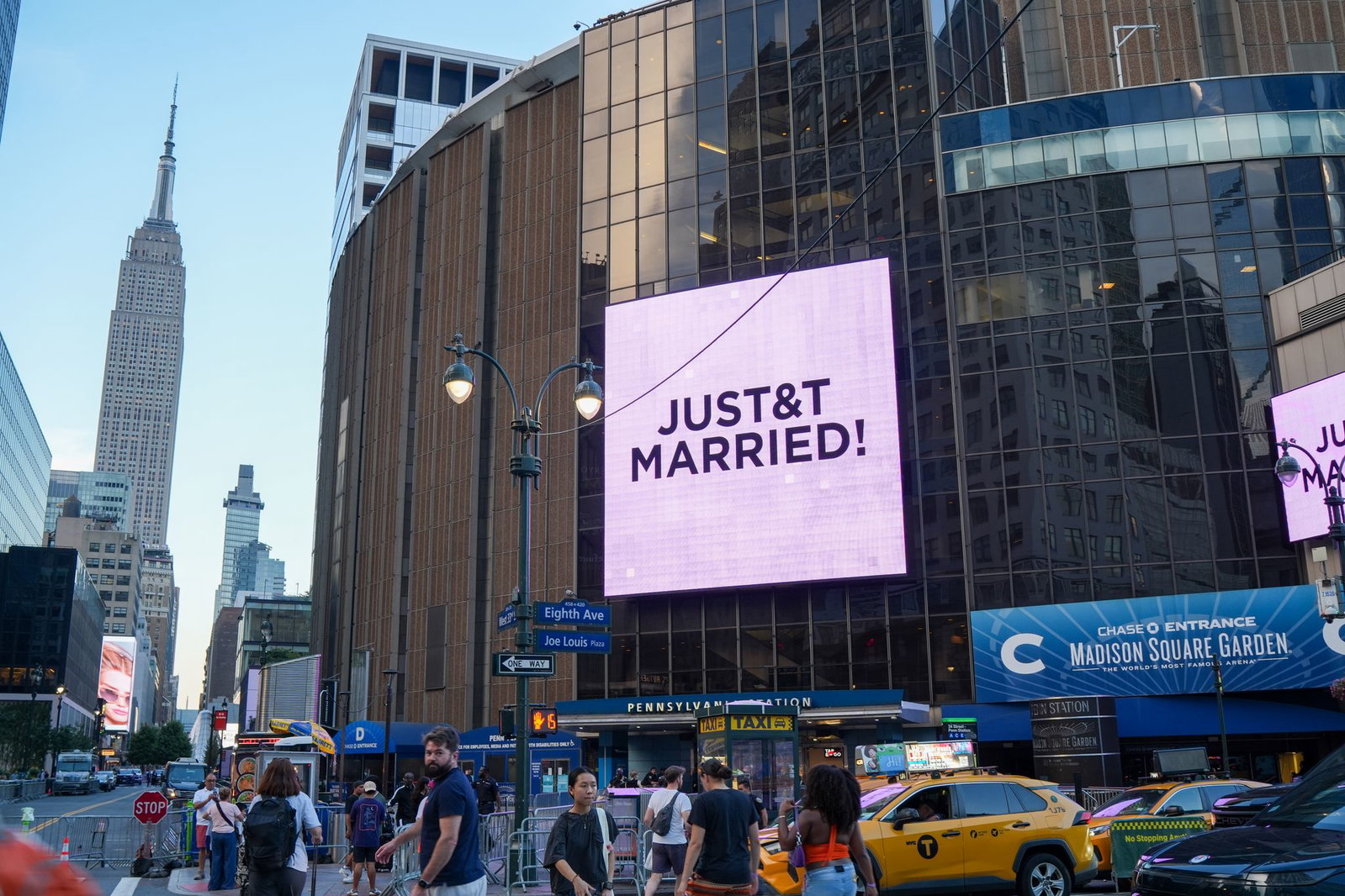 Taylor Swift und Travis Kelce sind verheiratet. 