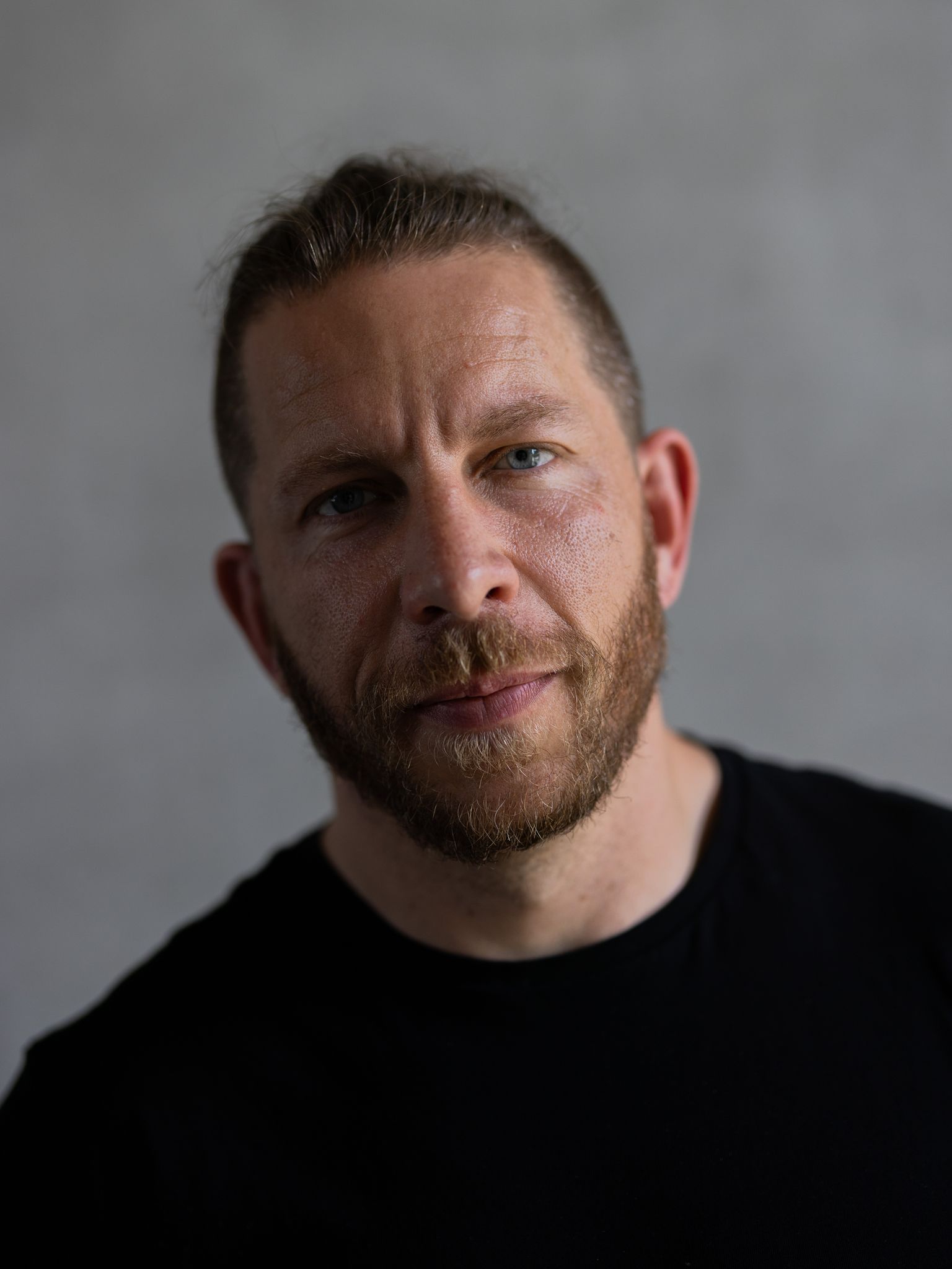 Er interviewte anfangs vor allem Bekannte aus der Kampfsport- und Kraftsport-Szene (Archivbild).