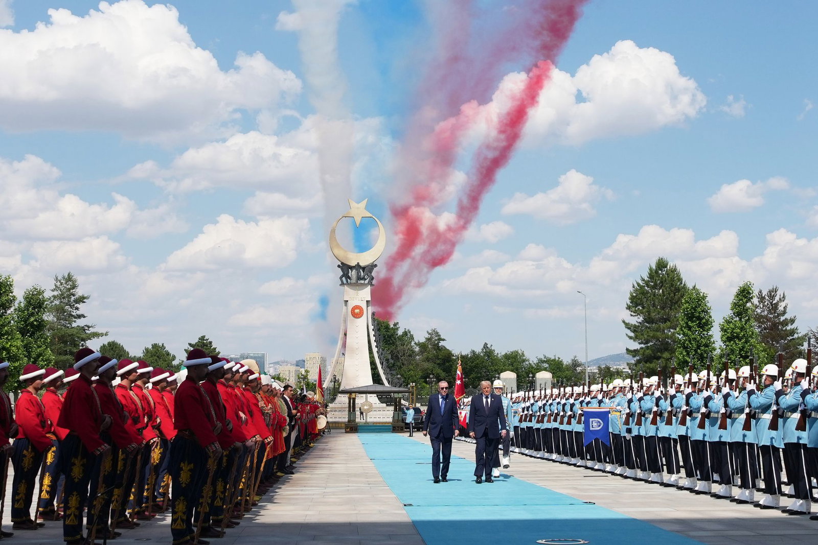 Der türkische Präsident Recep Tayyip Erdogan bereitete Trump eine große Bühne.