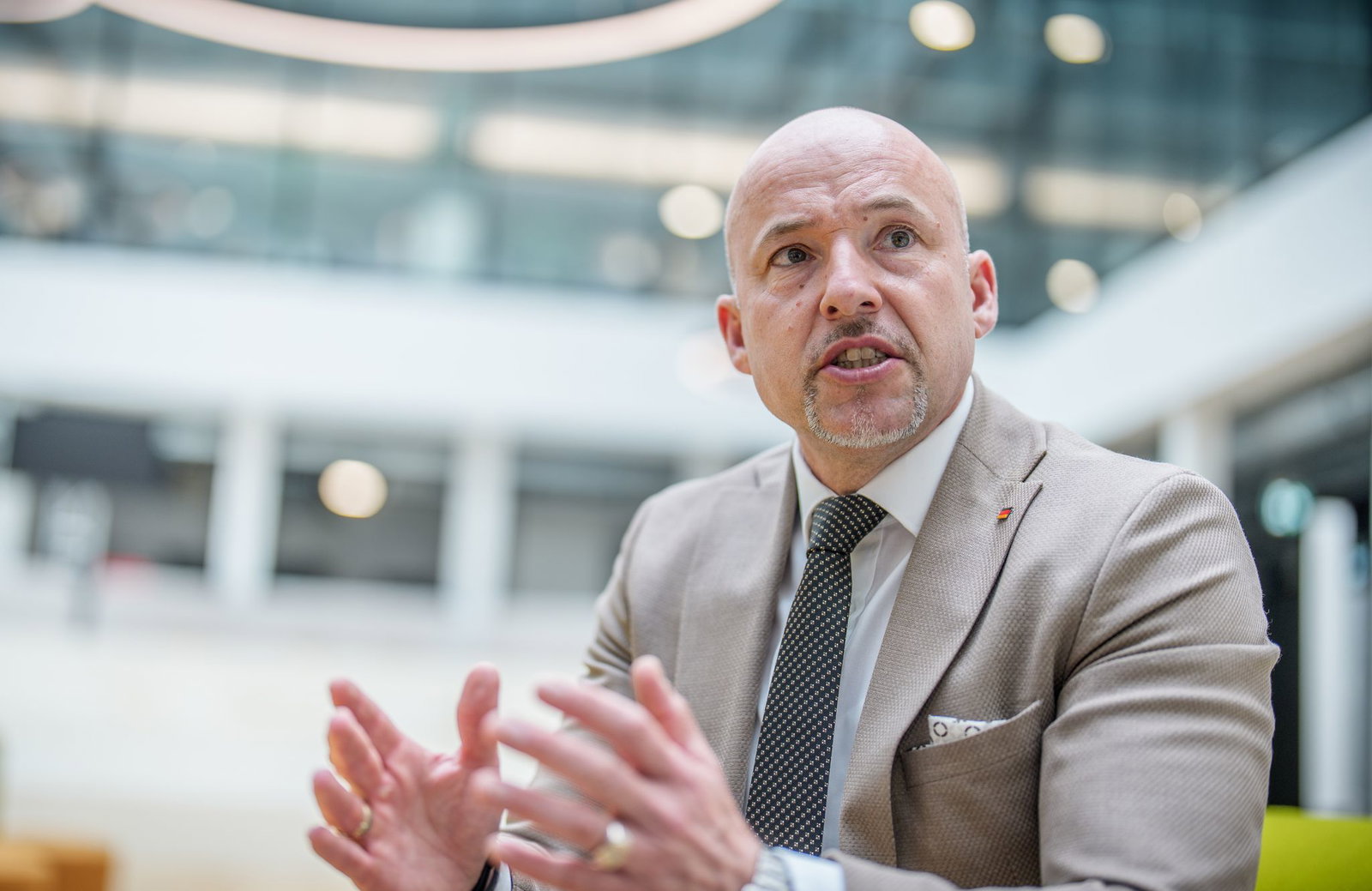Der CSU-Politiker Hoffmann hat die Leitung der Unionsfraktion im Bundestag vorübergehend übernommen. (Archivfoto)