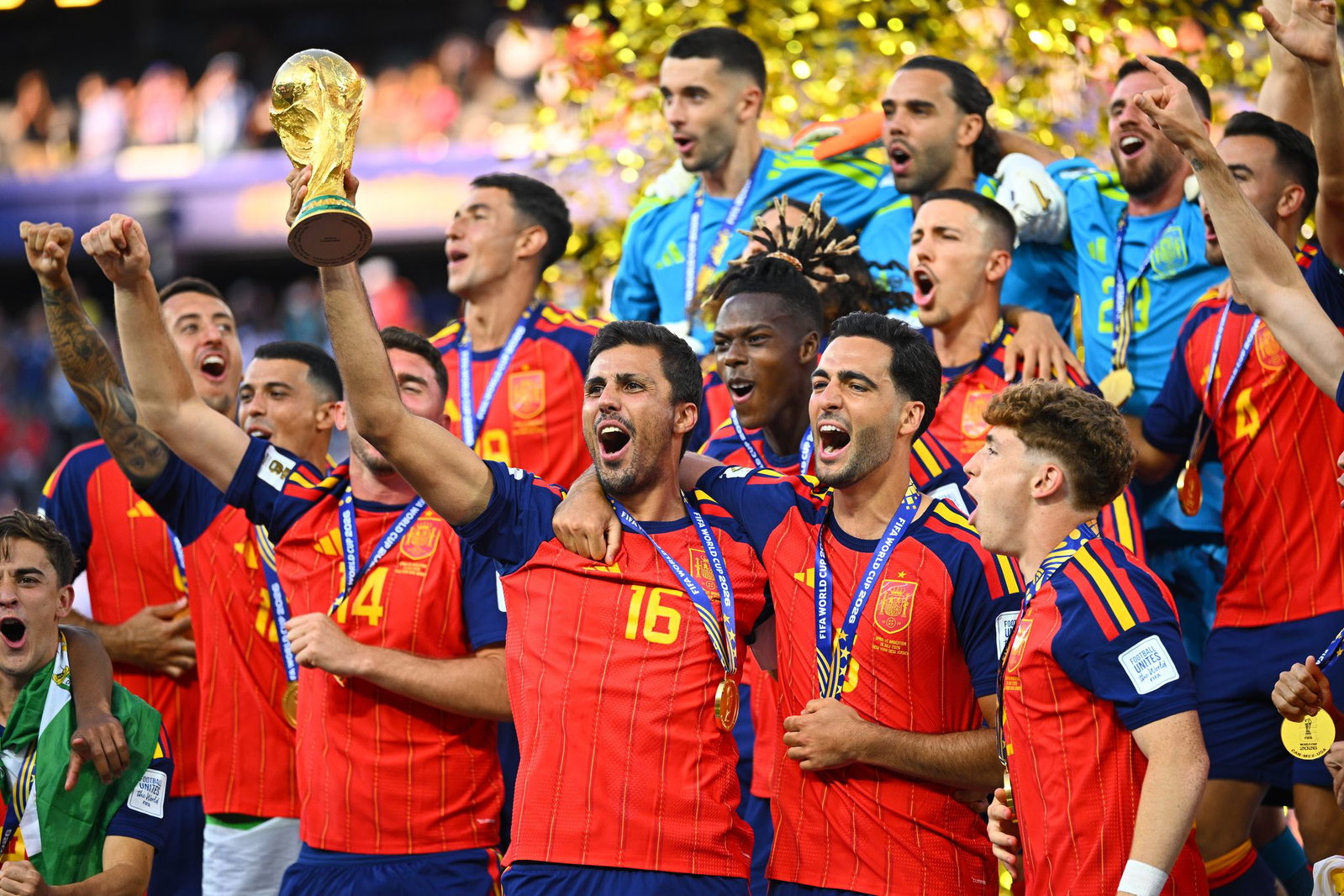 Kapitän Rodri und die Spanier sind Weltmeister.