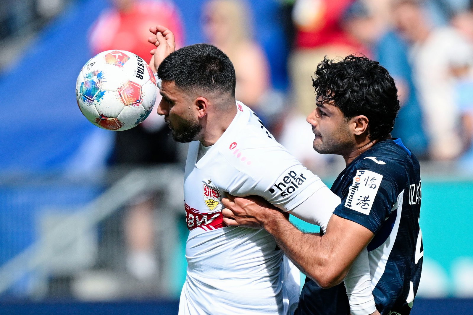 Im Landesduell bei der TSG Hoffenheim am 12. September könnten auf VfB-Nationalspieler Undav (l.) wieder intensive Zweikämpfe zukommen.