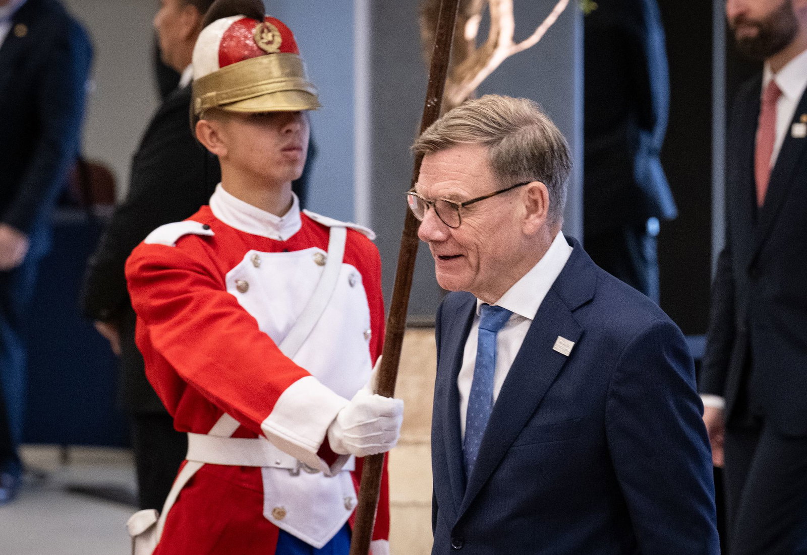 Außenminister Johann Wadephul (CDU) zum Auftakt seiner mehrtägigen Südamerikareise beim Mercosur-Gipfel in Asunción, der Hauptstadt von Paraguay.