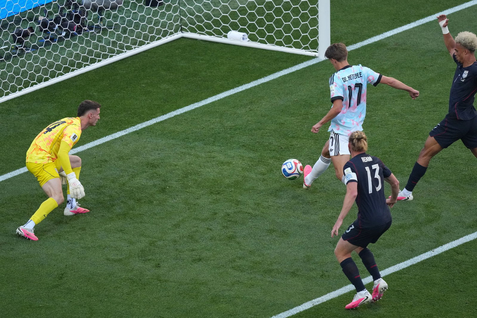 Belgien ging früh in Führung und gewann das Achtelfinale verdient.
