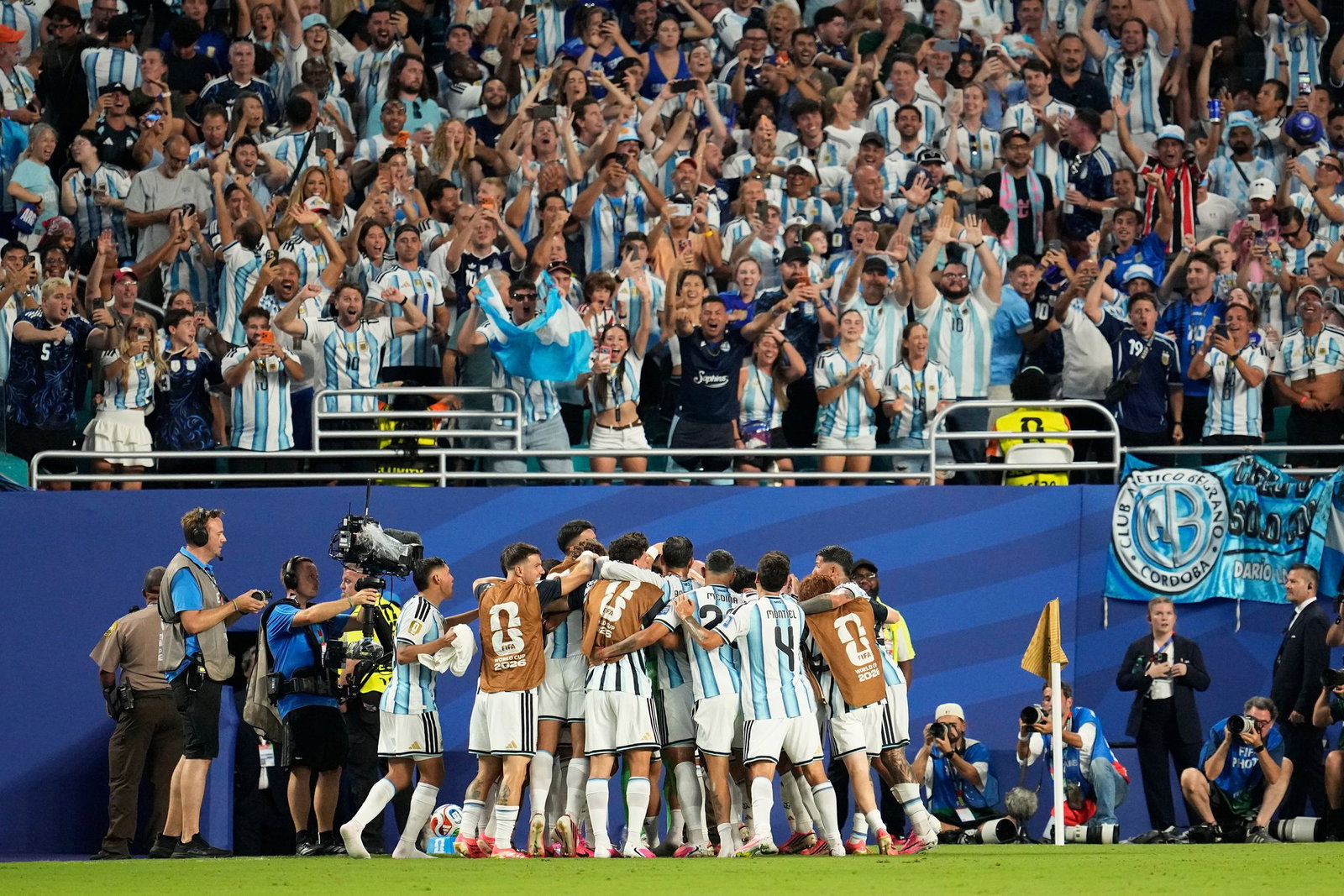 Argentinien jubelt: Gegen Kap Verde reichte es zu einem 3:2 nach Verlängerung.