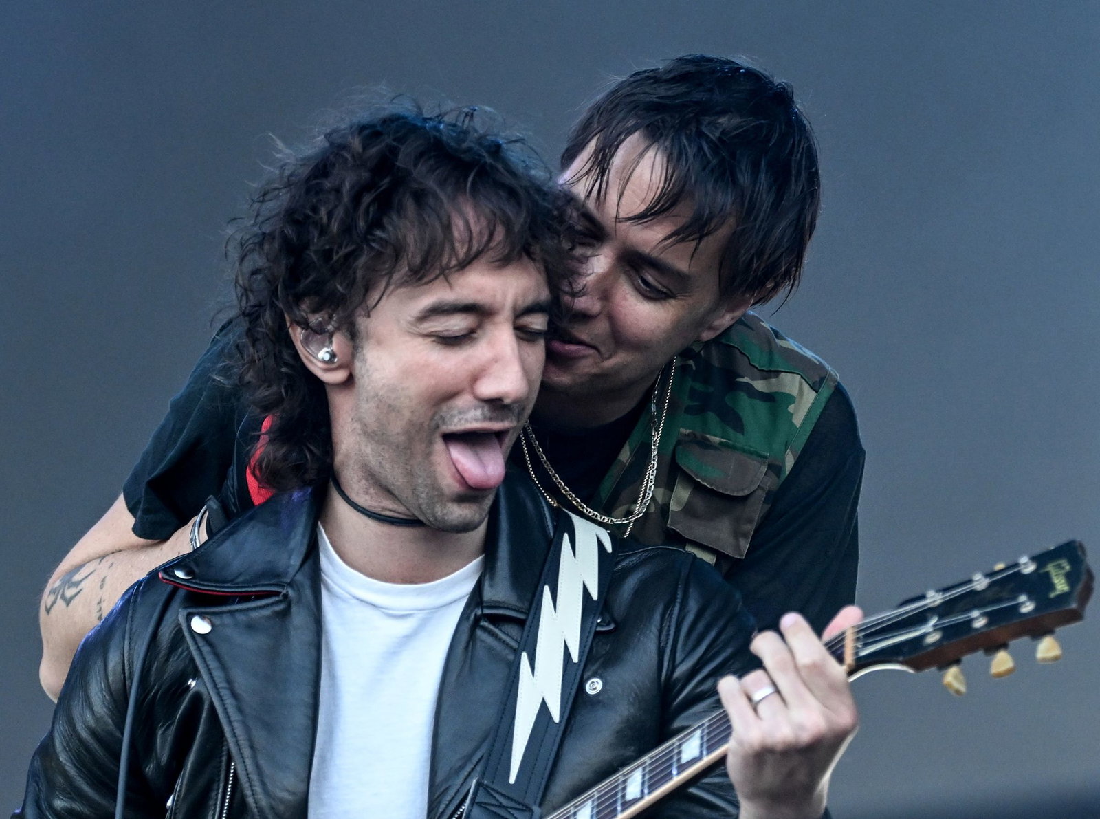  Albert Hammond Jr. und Julian Casablancas 2022 in Berlin. (Archivbild)