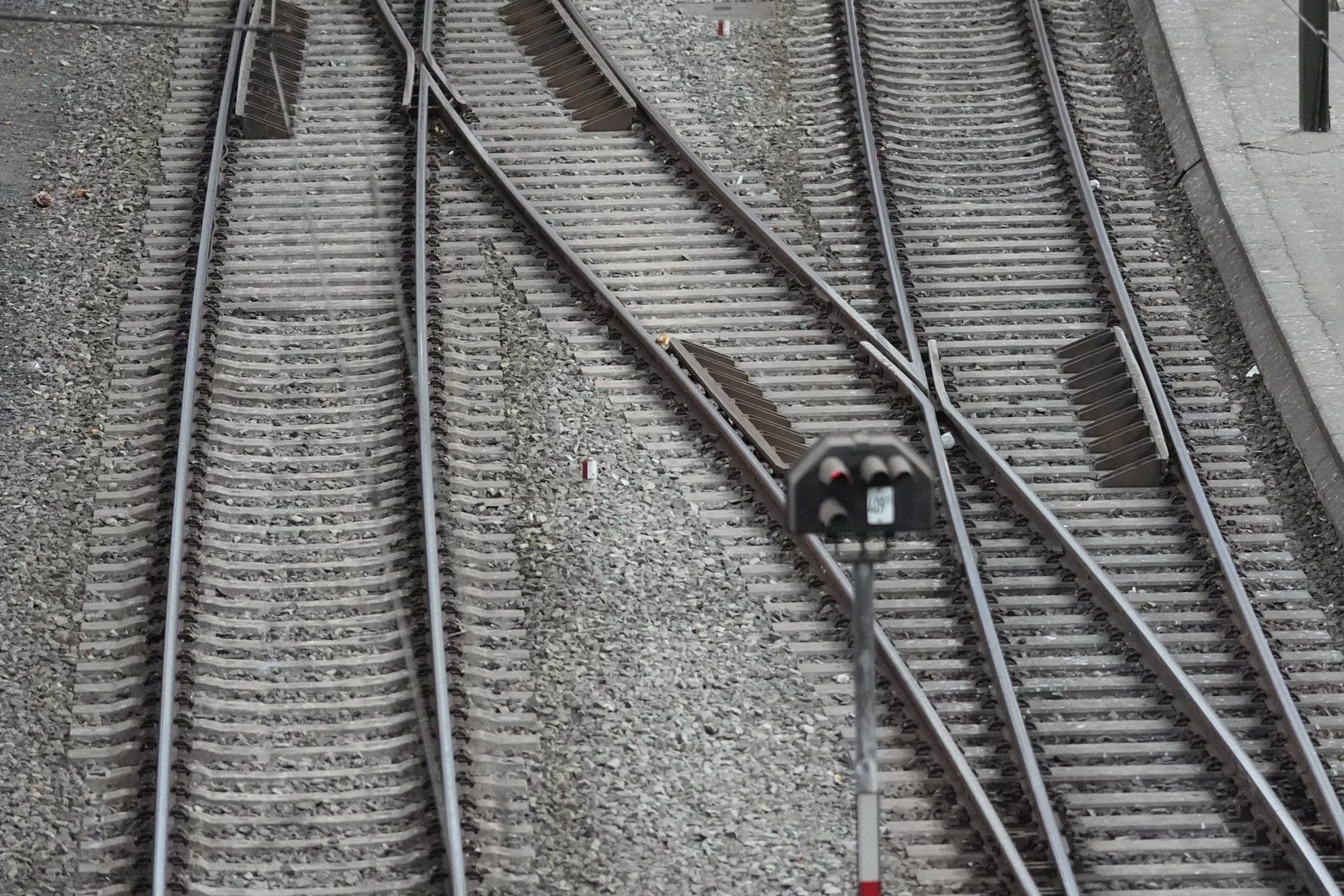 Bis zum 30. September 2026 fahren auf den betroffenen Strecken keine Züge mehr. (Symbolbild)