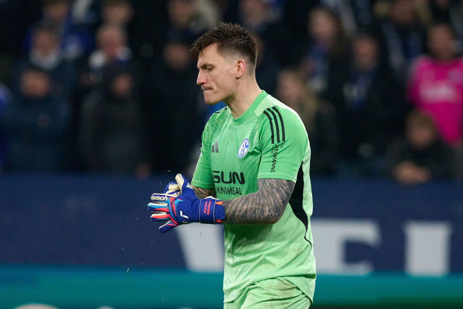 Kevin Müller gehört auch in der kommenden Saison zum Kader des FC Schalke 04. (Archivbild) 