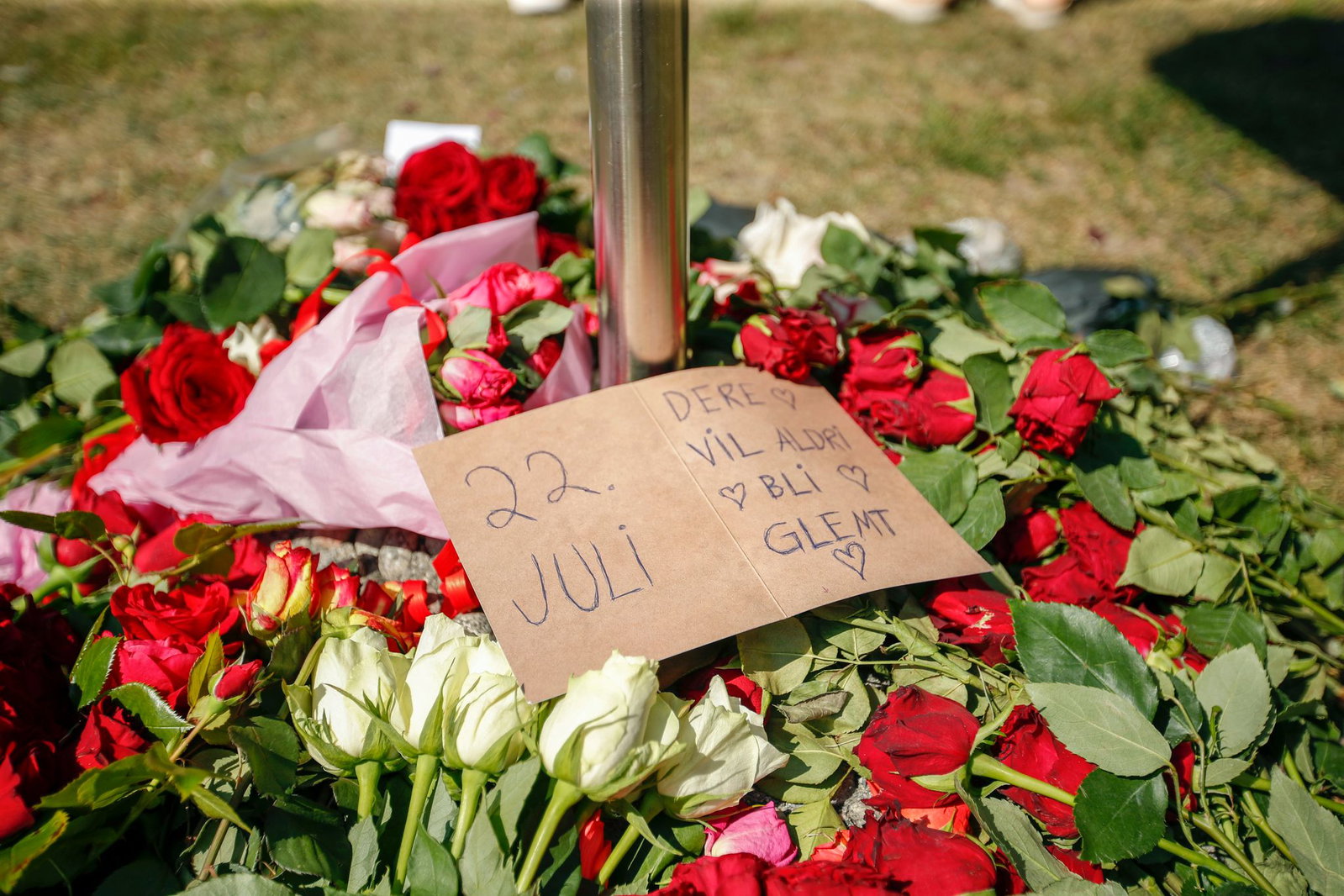 «22. Juli - ihr werdet nie vergessen»: Angehörige und Überlebende erinnern zum 10. Jahrestag an Breiviks Opfer. (Archivbild)