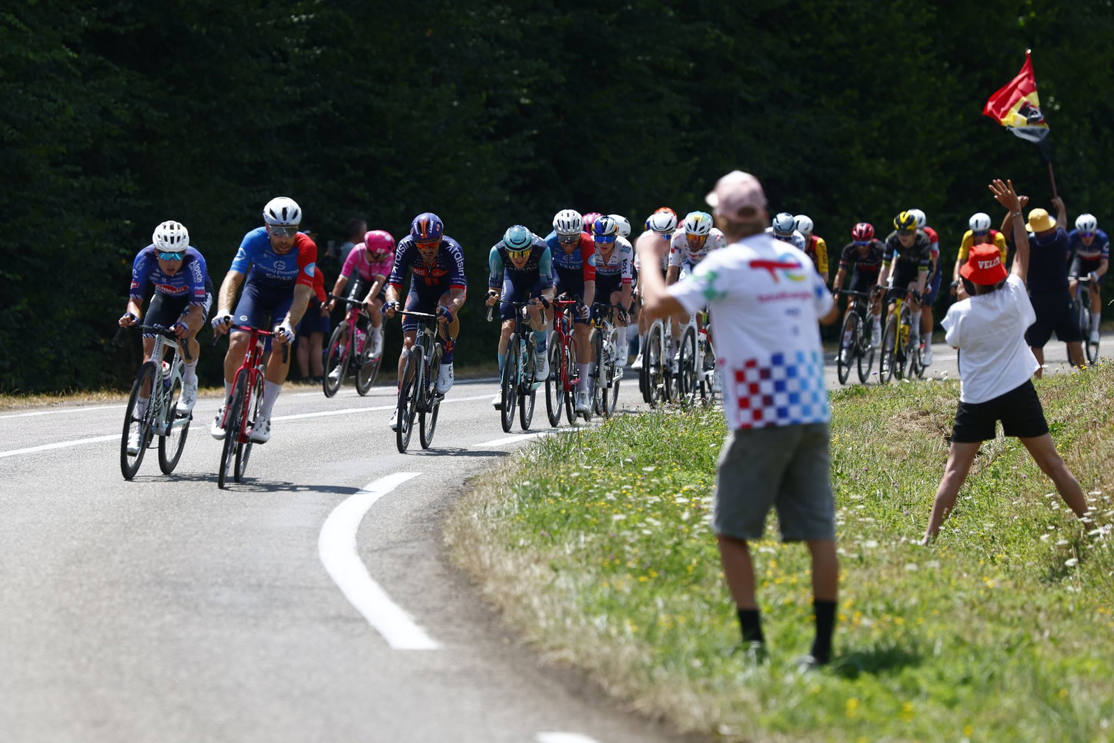 Radprofis auf der 13. Etappe der Tour de France. 
