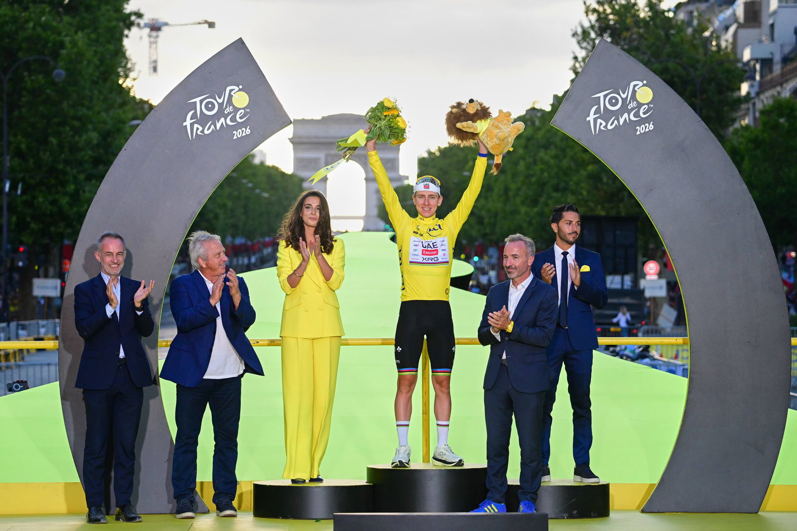 Tadej Pogacar hat zum fünften Mal die Tour de France gewonnen.