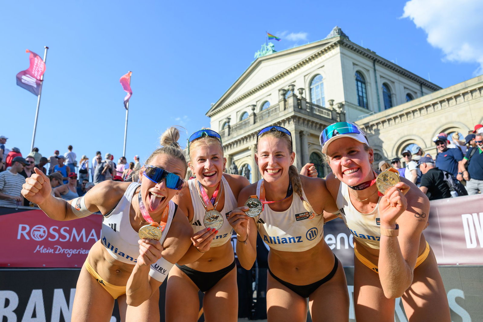 Feier vor der Oper: Die Finals begeisterten Fans und Sportler.