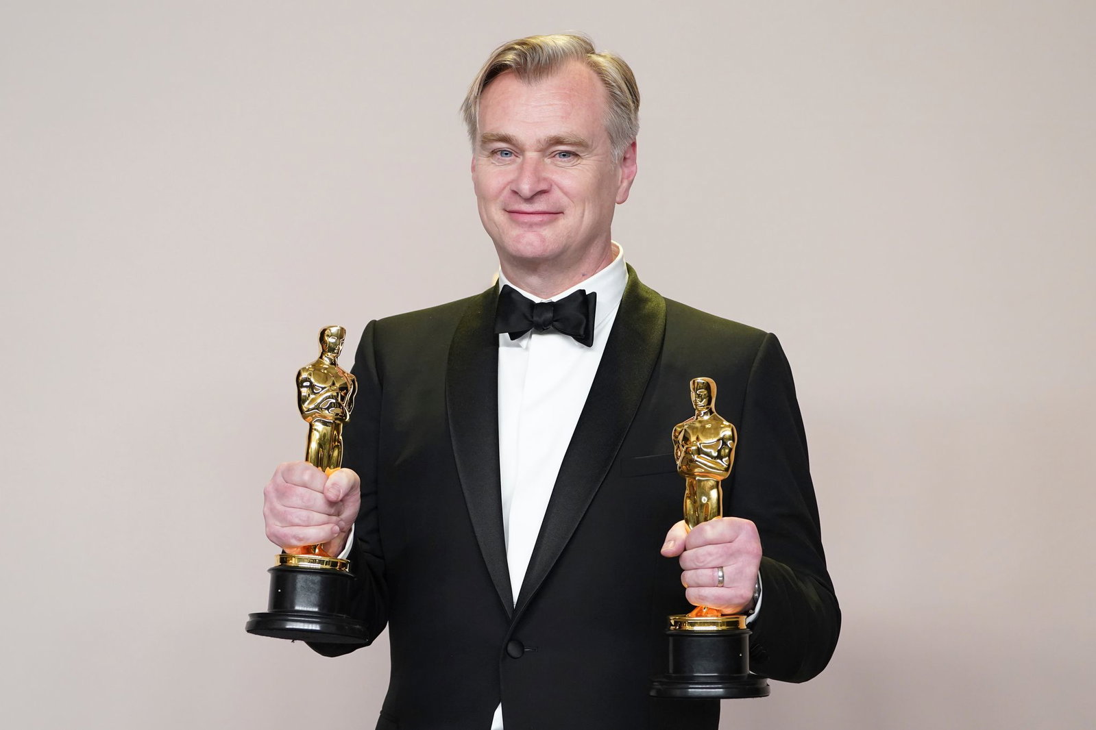 Hollywood-Regisseur Christopher Nolan befürchtet nach eigener Aussage, dass ein Smartphone ihn süchtig machen würde. (Archivbild) 