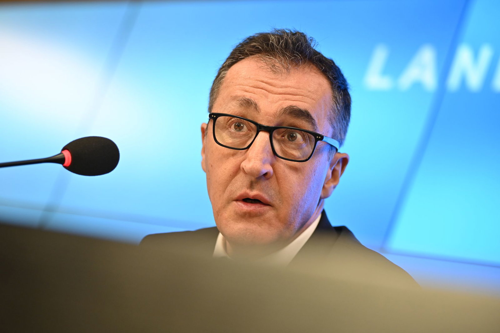 Die Hitzewelle zeigt aus Sicht von Ministerpräsident Cem Özdemir, wie wichtig Klimaschutz ist. (Archivbild)