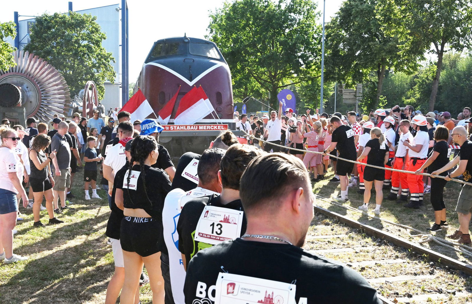 Unter den 111 kräftigen Teilnehmern waren viele Sportler.