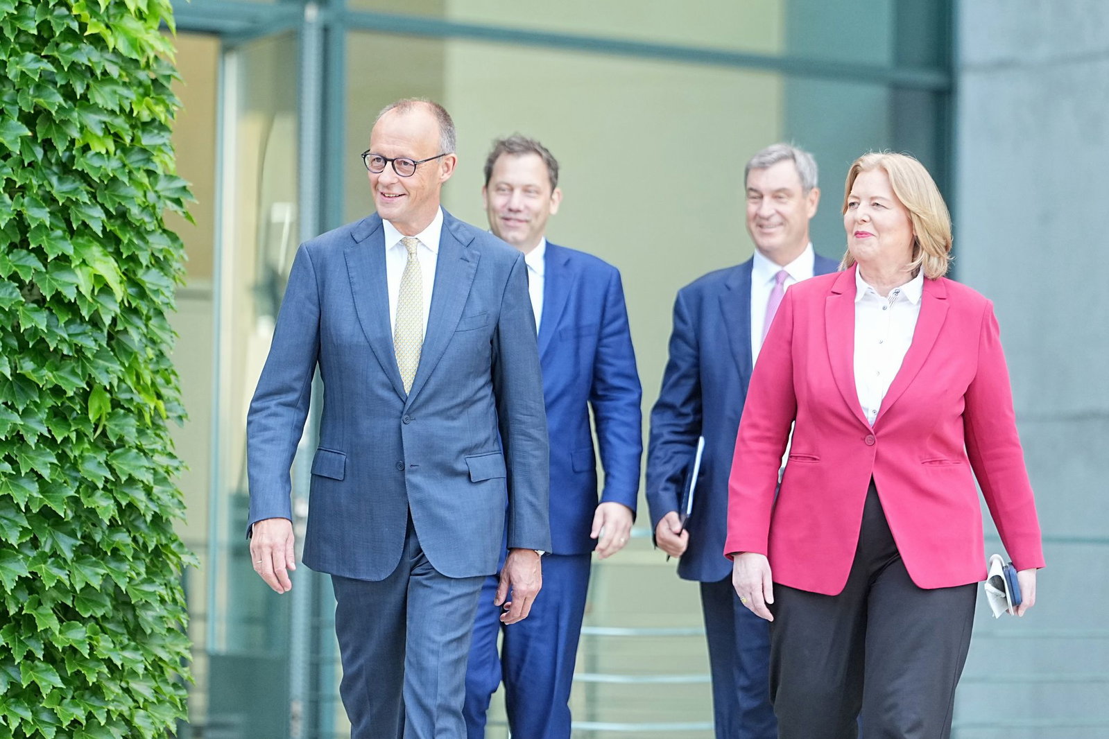 Union und SPD verteidigen ihr Reformpaket. 