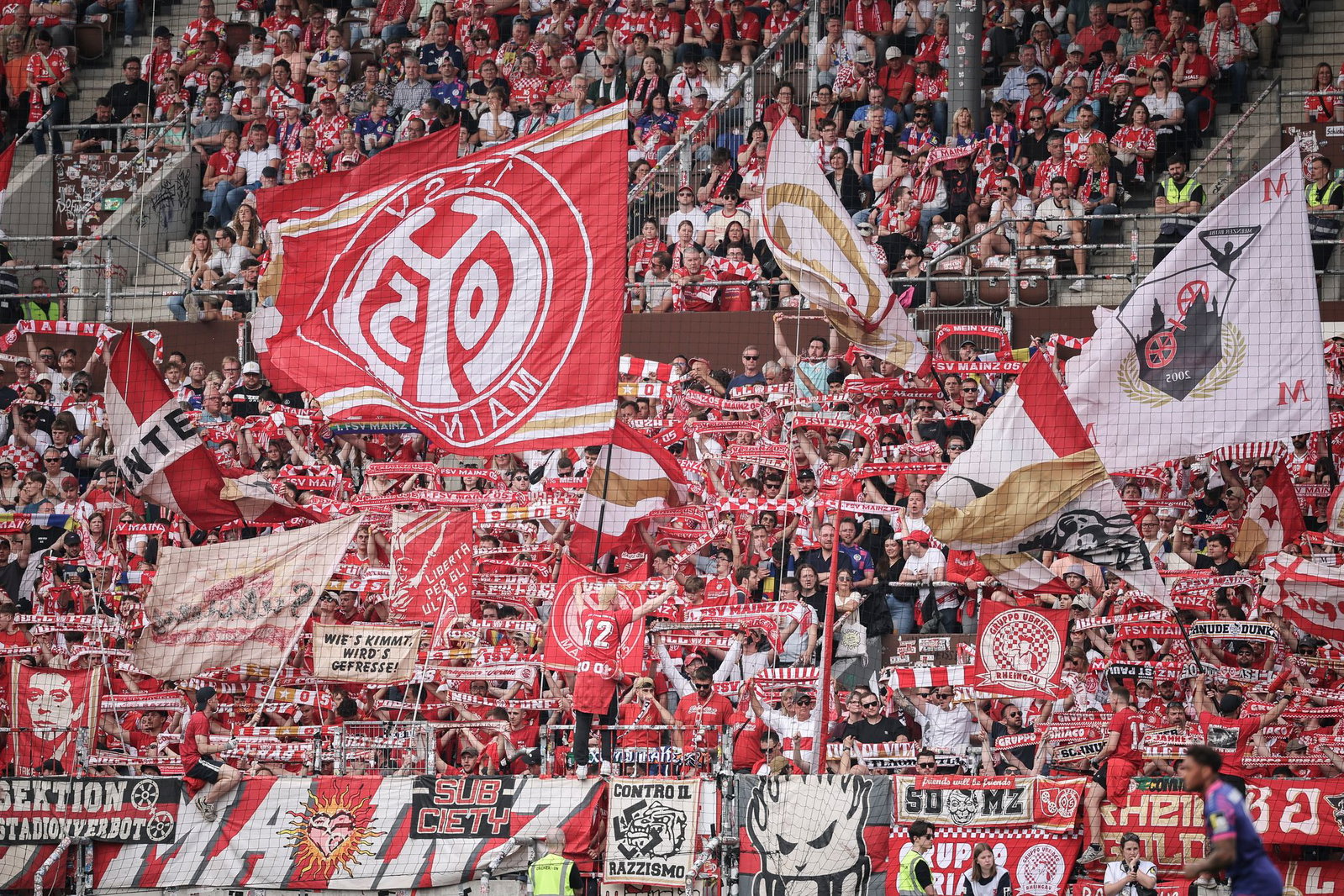 Der FSV Mainz 05 startet gegen den Aufsteiger SC Paderborn in die Bundesliga-Saison. (Archivbild)