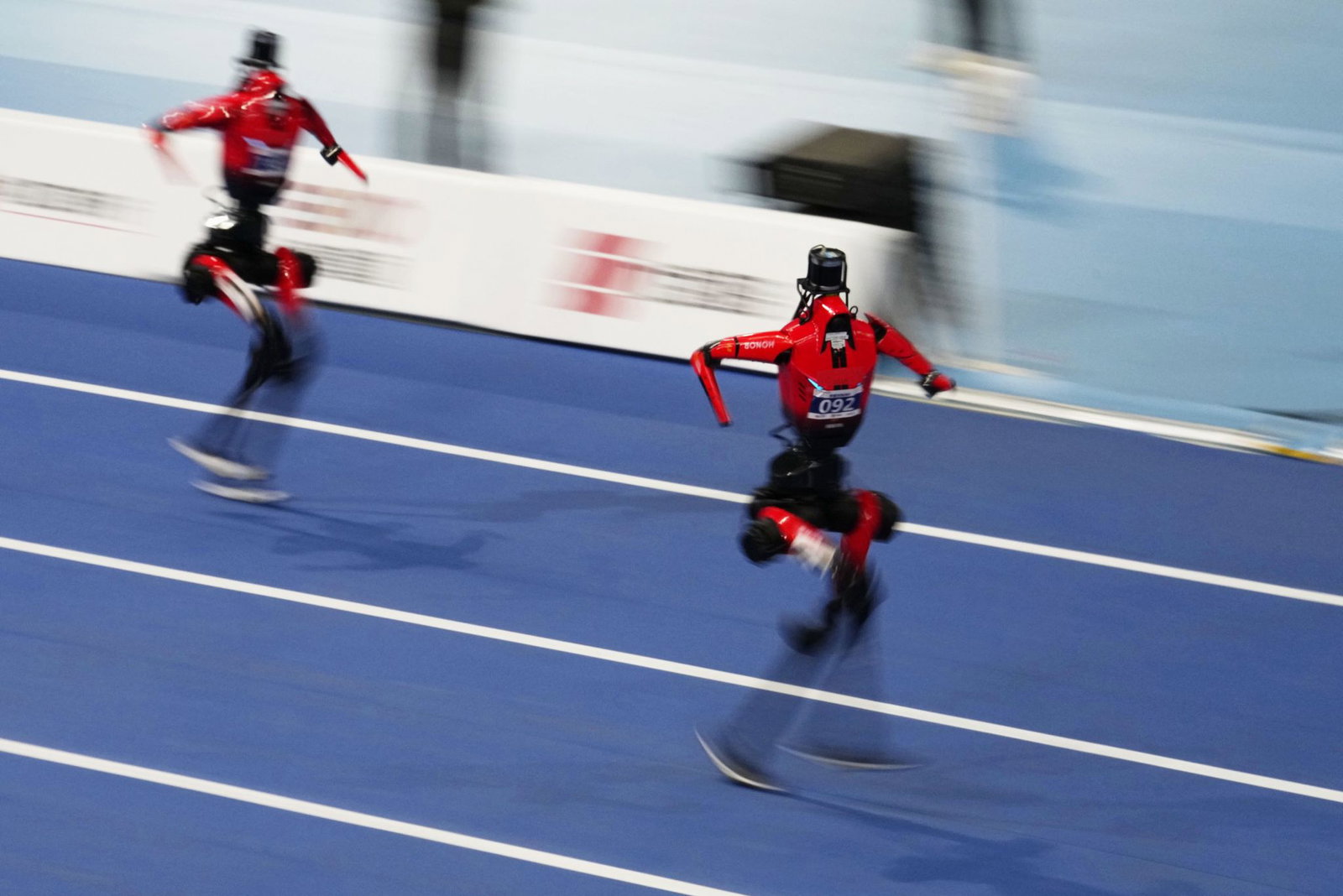 Auch beim 400-Meter-Lauf wurde der von einem Menschen erstellte Rekord gebrochen. 