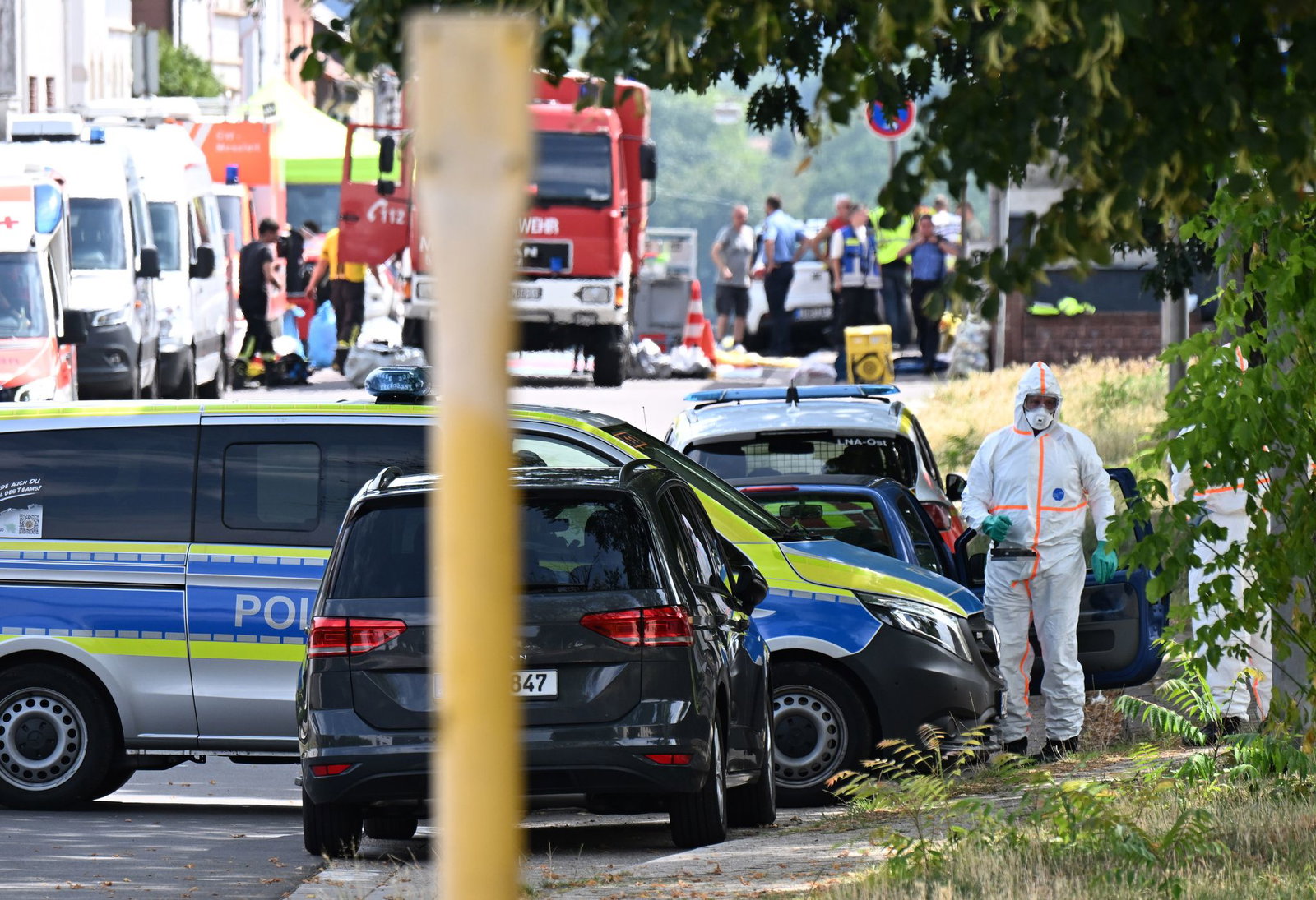 An dem Einsatz waren unter anderem Polizei, Feuerwehr und für Strahlenschutz zuständige Behörden beteiligt. 