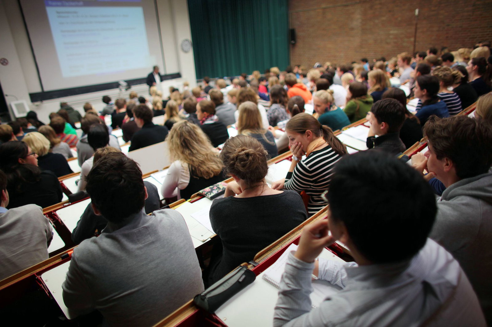 Rund jeder sechste Studierende bekommt Bafög. 