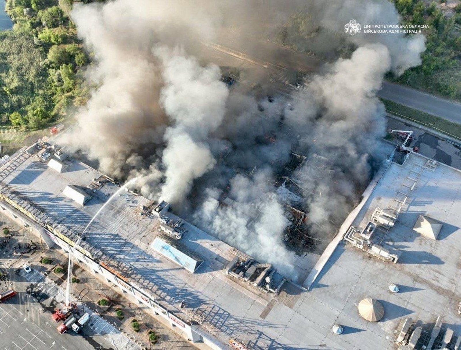 Nach dem Angriff auf ein Einkaufszentrum in Krywyj Rih werden noch Vermisste gesucht.