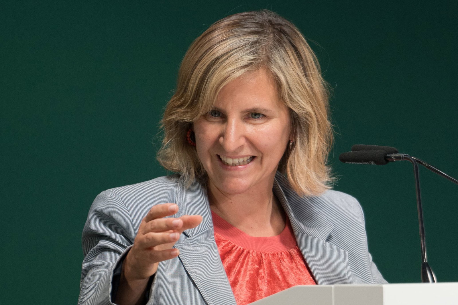 Die rheinland-pfälzische Grünen-Fraktion mit Chefin Katrin Eder will im Landtag über konkrete Maßnahmen zum Hitzeschutz sprechen. (Archivbild)