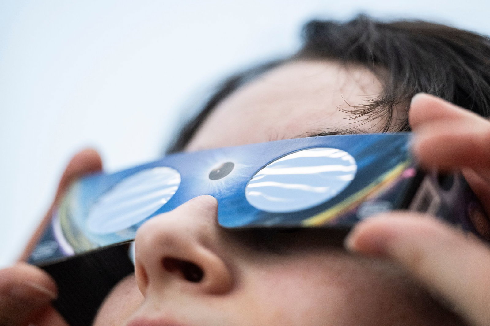 Keine Wolken: Die Menschen in Rheinland-Pfalz und im Saarland werden die Sonnenfinsternis am Mittwoch problemlos beobachten könne.