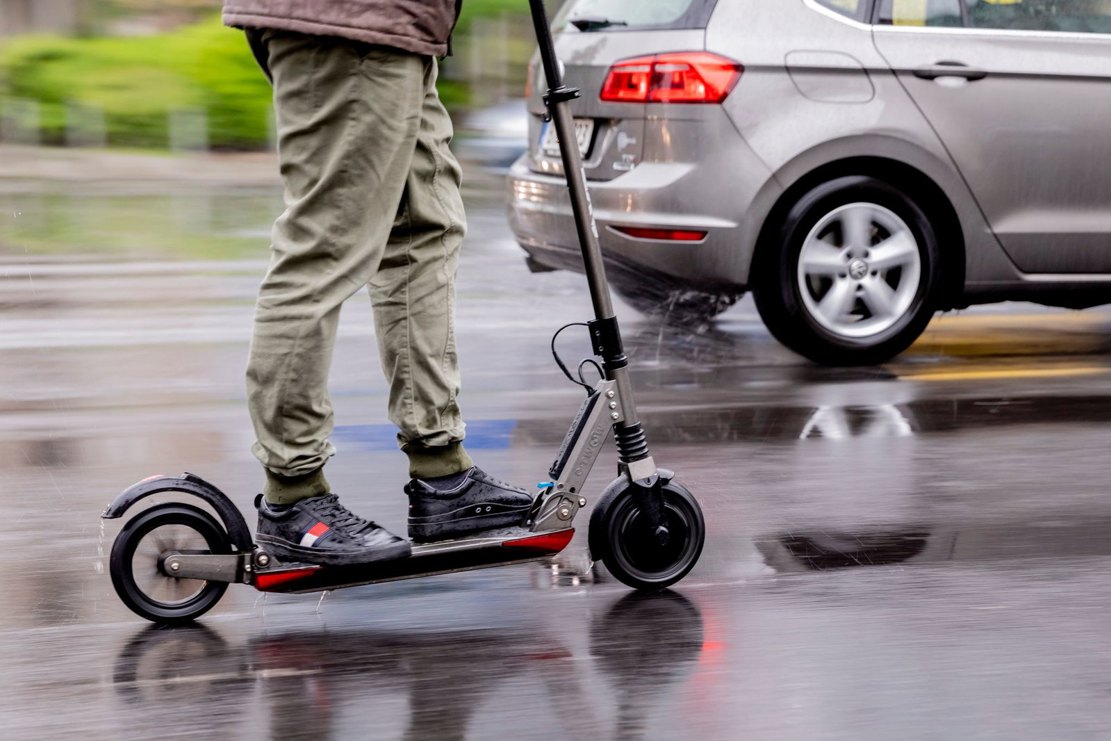 Ein Jugendlicher ist mit einem E-Scooter gestürzt und später im Krankenhaus gestorben. (Symbolbild)